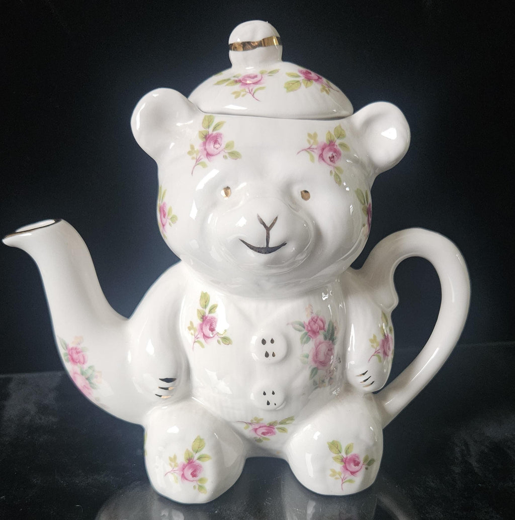 Vintage Holly Barn Teddy Bear Teapot: Fine Bone China Tea for One