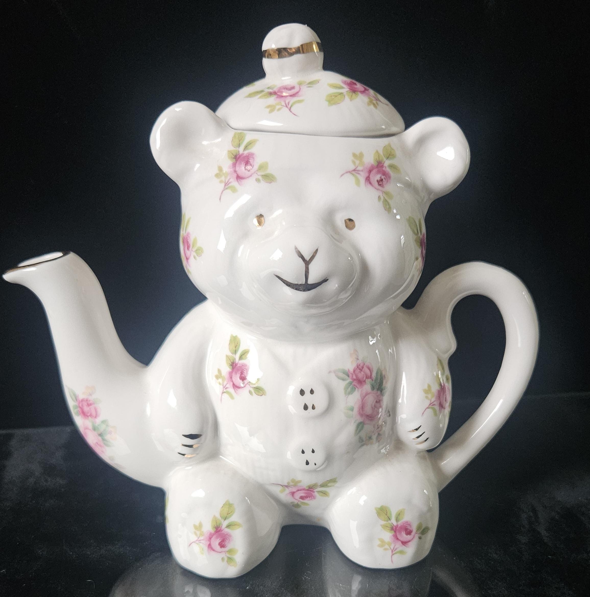 Vintage Holly Barn Teddy Bear Teapot: Fine Bone China Tea for One