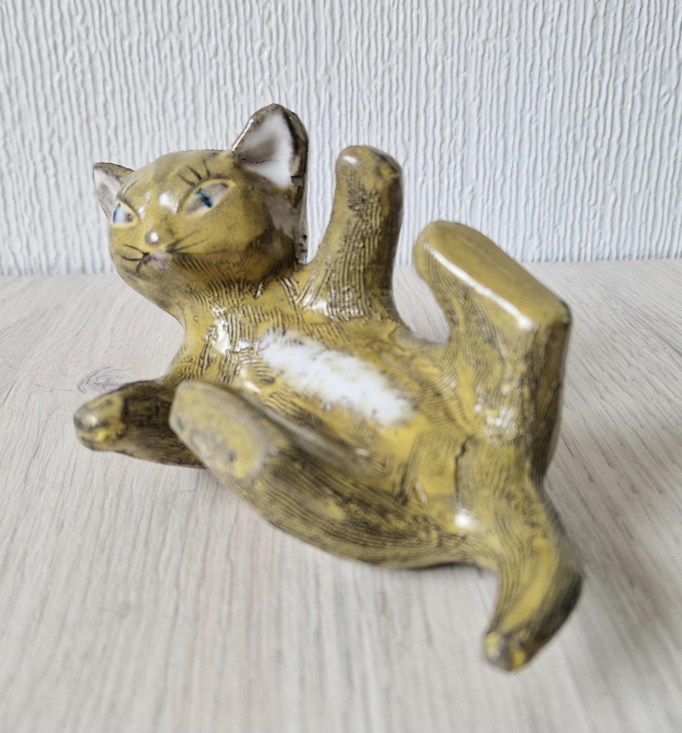 Vintage Mid-Century Upsala Ekeby Swedish Pottery Cat Figurine By Dorothy Clough 1956-67.