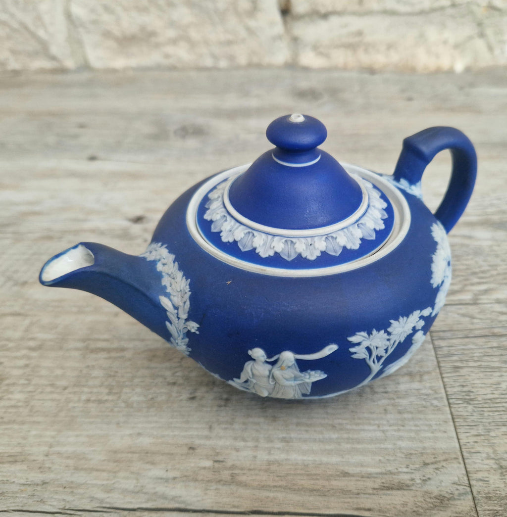Antique Wedgwood Neoclassical Cobalt Blue Dipped Jasperware Bachelor Teapot Rare Size