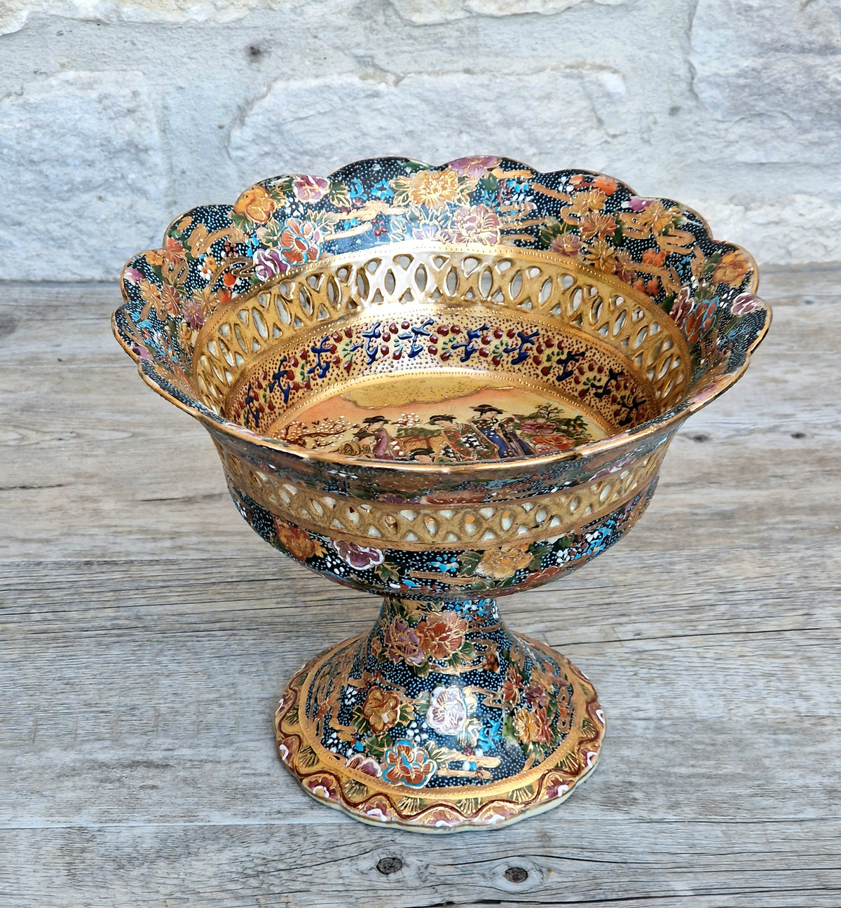 Large Royal Satsuma Moriage Pedestal Centerpiece Bowl Reticulated Chinese Porcelain Compote