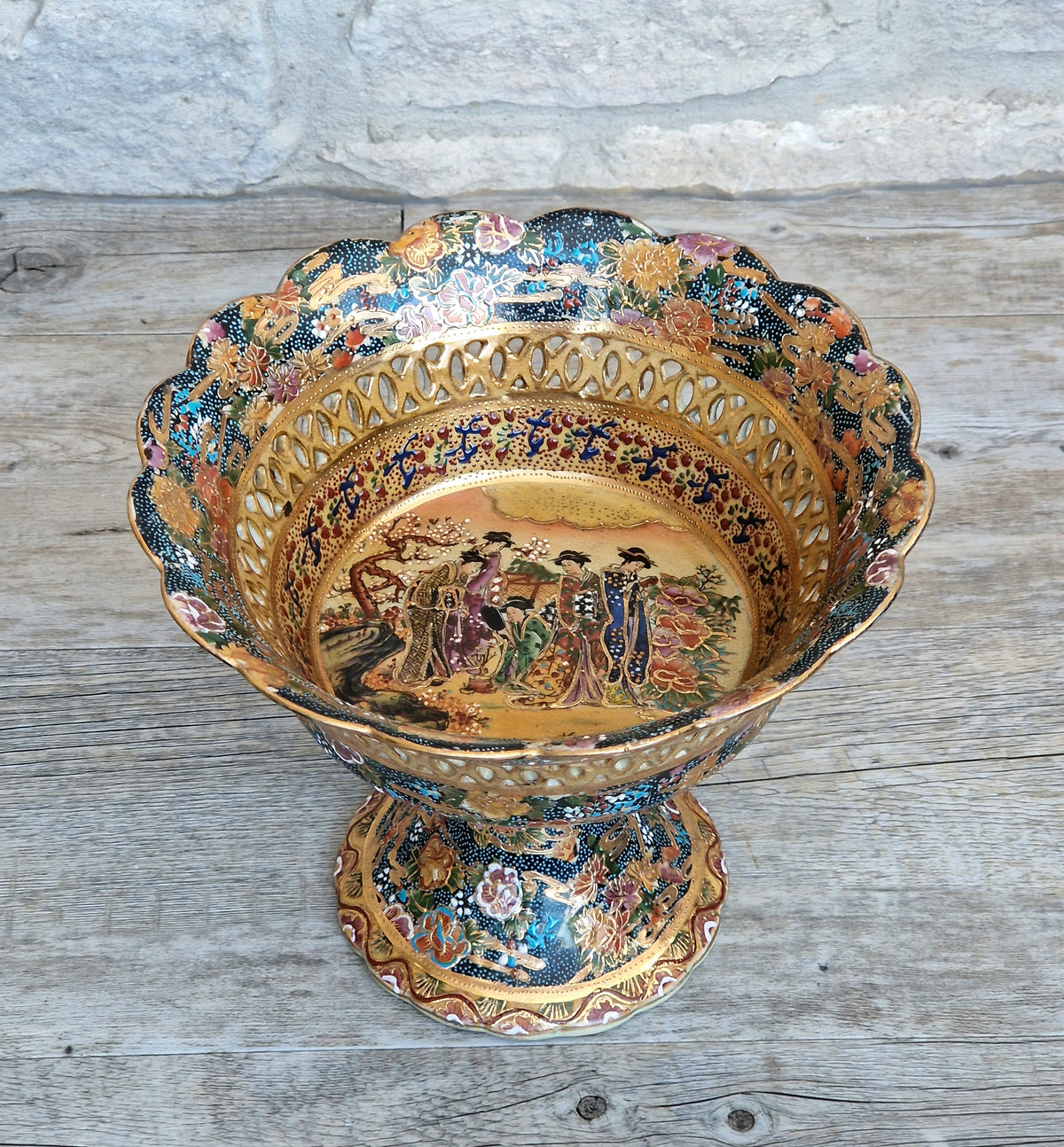 Large Royal Satsuma Moriage Pedestal Centerpiece Bowl Reticulated Chinese Porcelain Compote