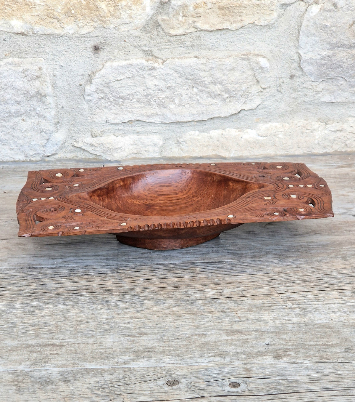 Vintage Trobriand Islands Papua New Guinea Hand Carved Kwila Wood Tribal Feast Bowl Inlay
