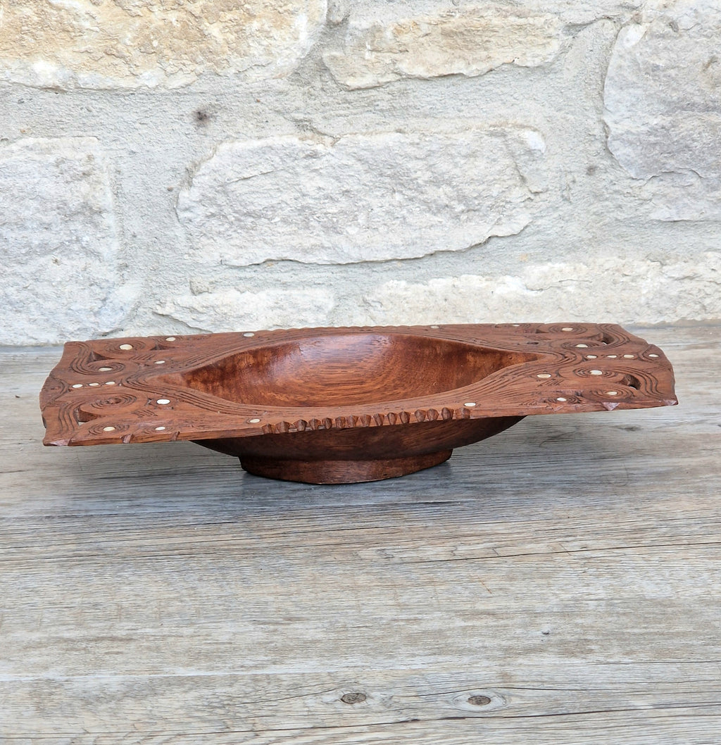 Vintage Trobriand Islands Papua New Guinea Hand Carved Kwila Wood Tribal Feast Bowl Inlay