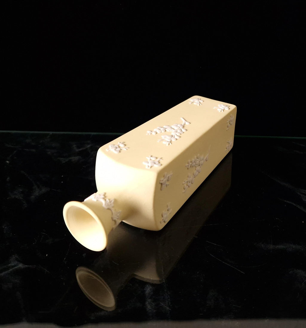 Wedgwood Primrose Yellow Prunus Jasperware Neo Classical Bud Vase 13.8cm