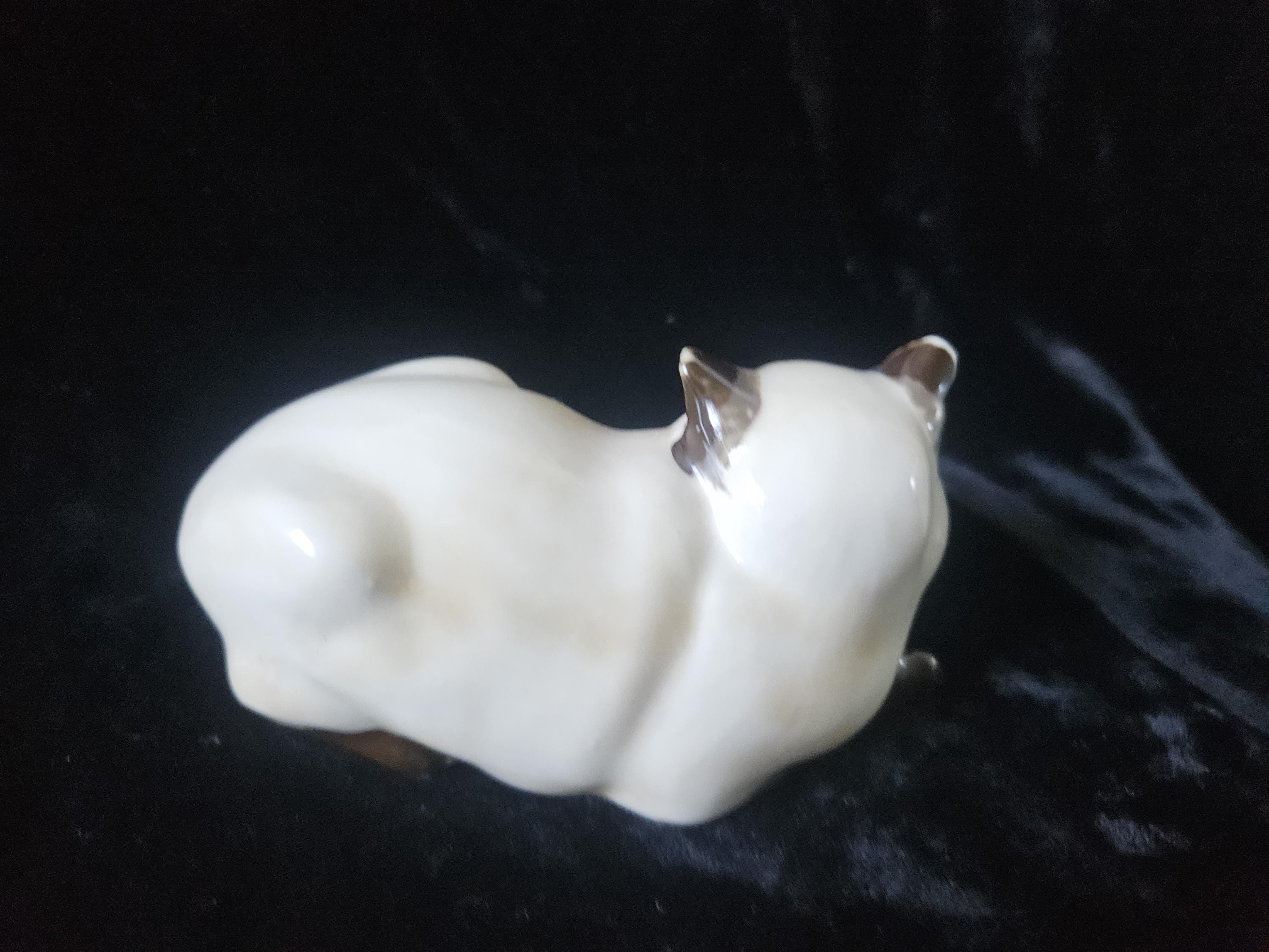 Vintage Ceramic Siamese Cat Ornament 11cm Long Siamese Gift