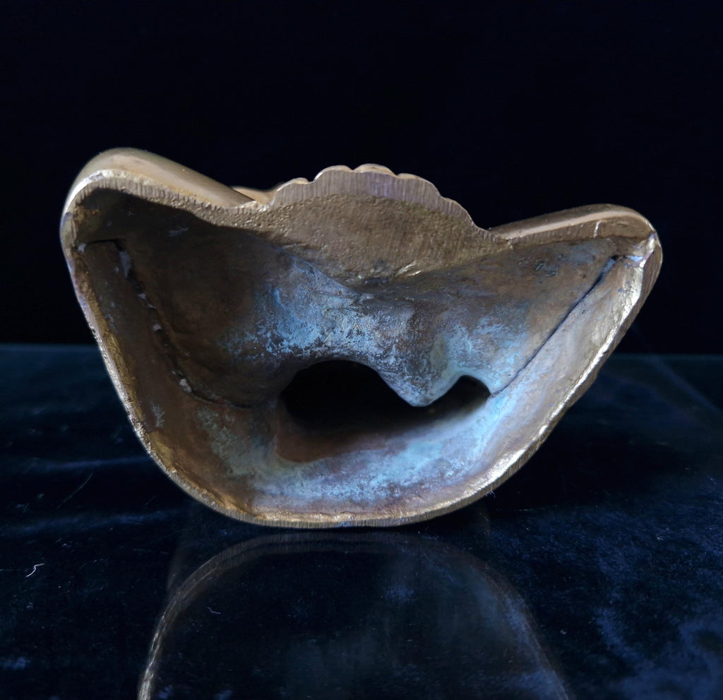 Vintage Heavy Cast Brass Seated Meditating Buddha Figure Vitarka Mudra Pose 6 inches