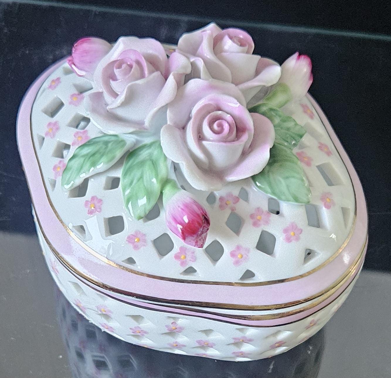 Vintage Pretty Porcelain Trinket Pot Lattice With Applied Roses Past Times England