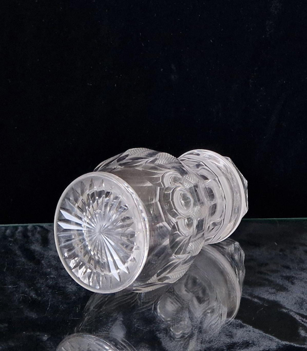 Antique Georgian Panel Cut Glass Bell Lidded Apothecary Jar 17cm