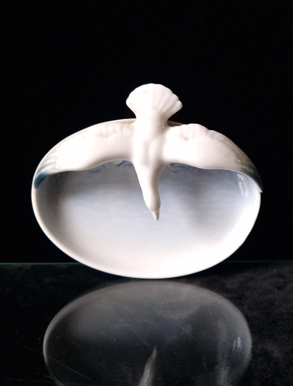 Metzler & Ortloff Germany Porcelain Gliding Seagull Vintage Trinket  Dish