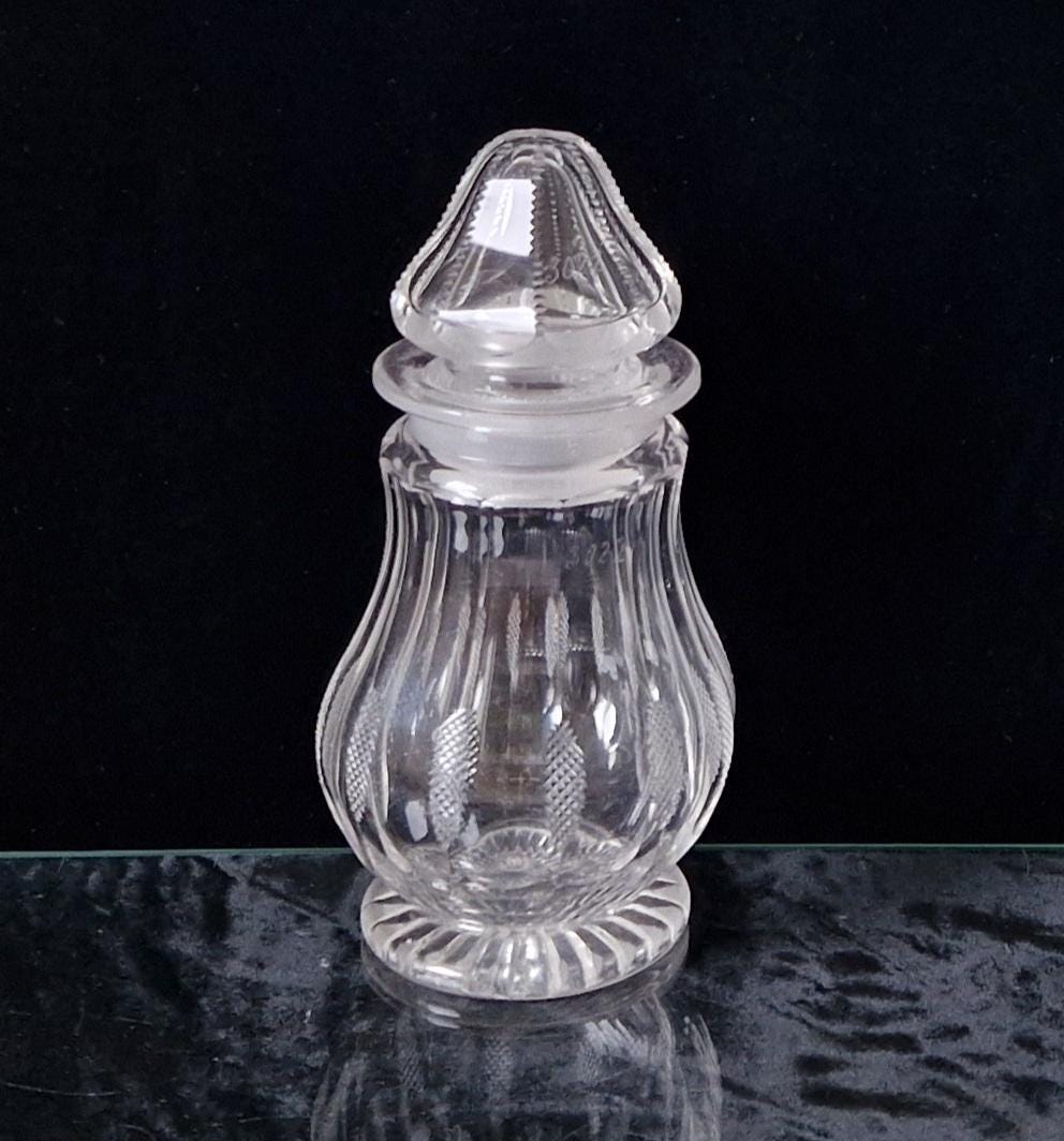 Antique Georgian Panel Cut Glass Bell Lidded Apothecary Jar 17cm
