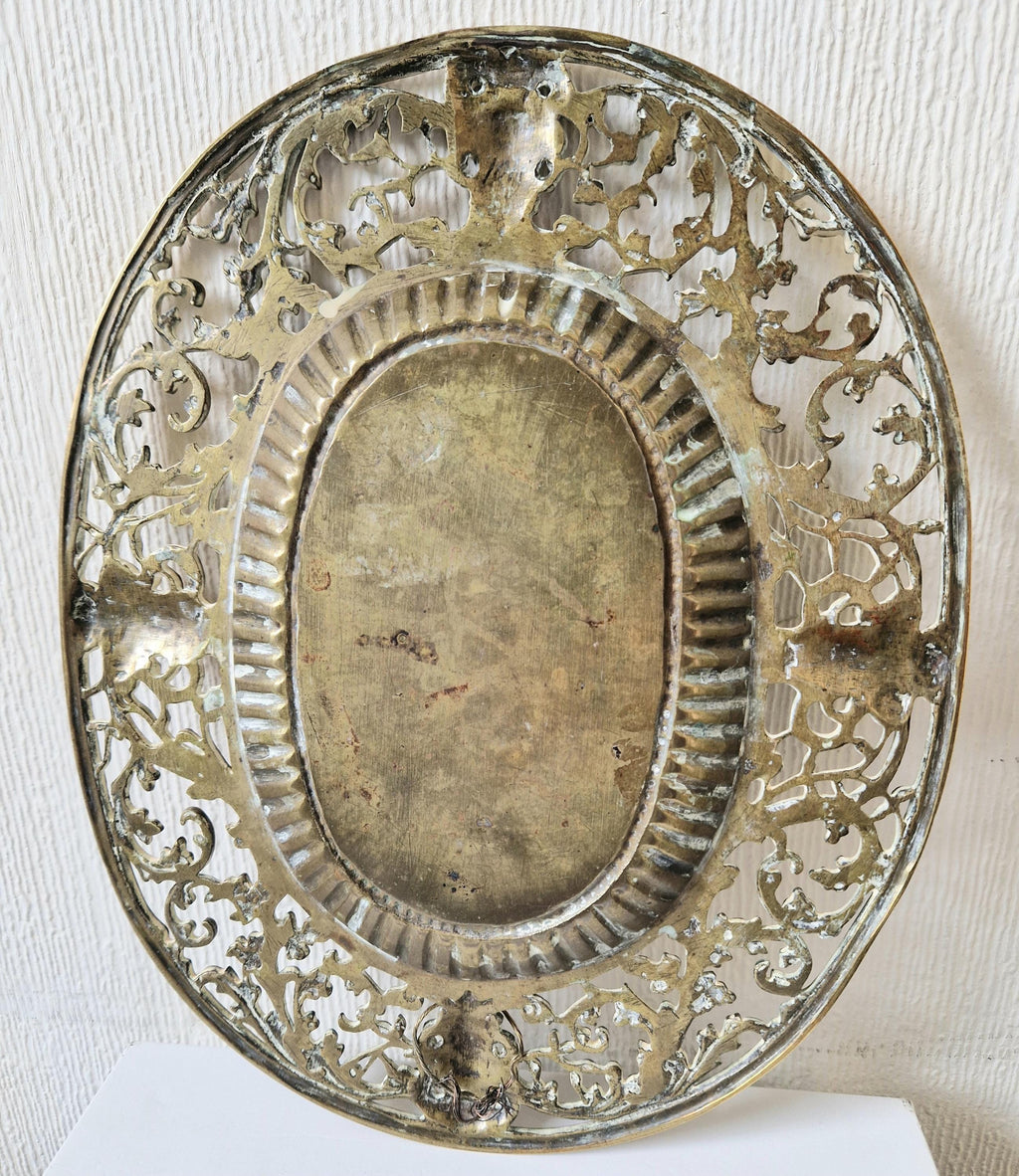 Antique Ornate Heavy Cast Brass Pierced Work Beaded & Ribbed Oval Baroque Card Platter Plate