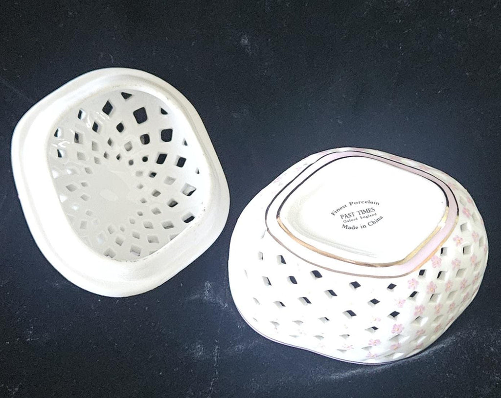 Vintage Pretty Porcelain Trinket Pot Lattice With Applied Roses Past Times England