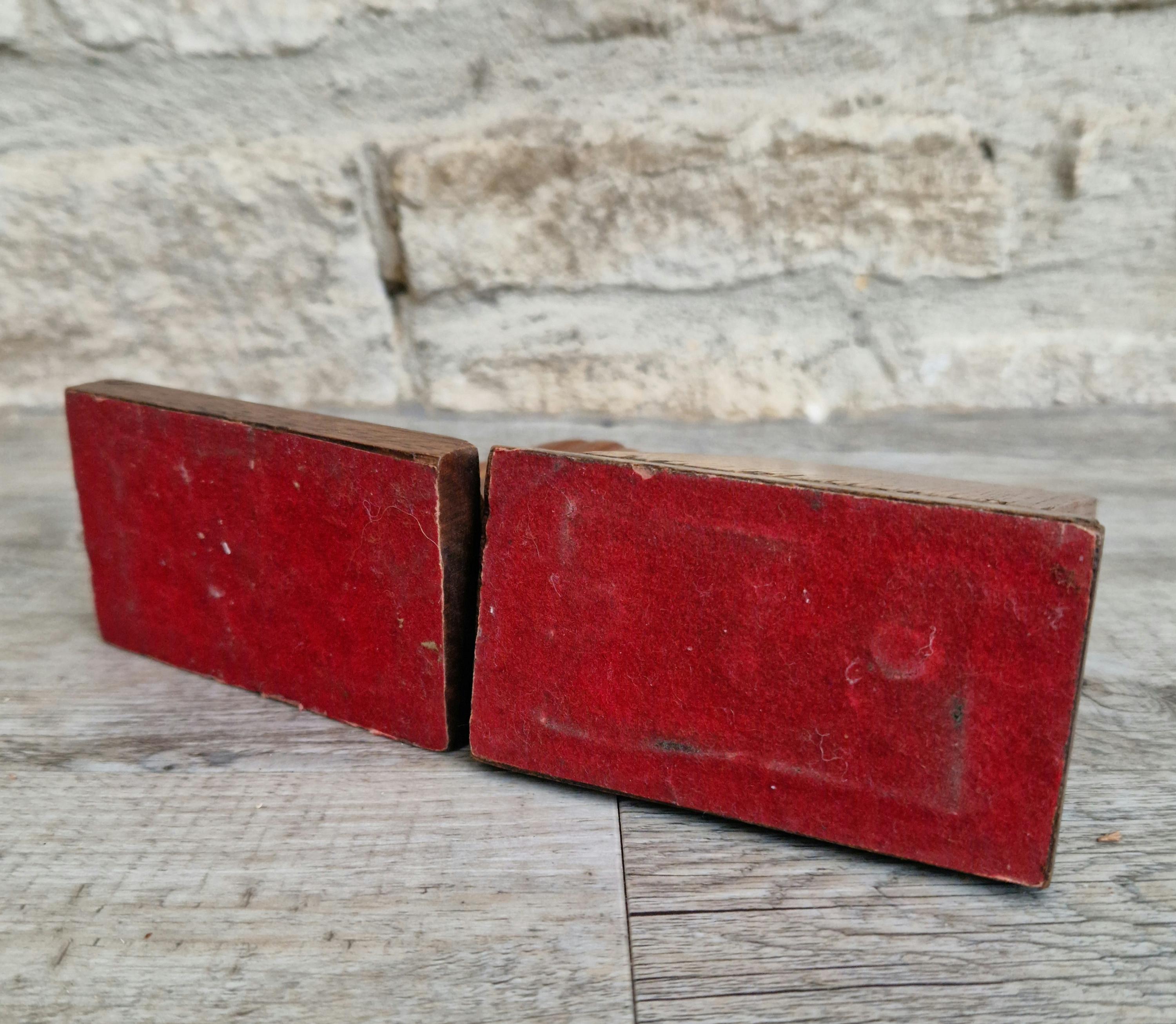 Hand-Carved Oak Arts & Crafts Fleur De Lis Book Ends