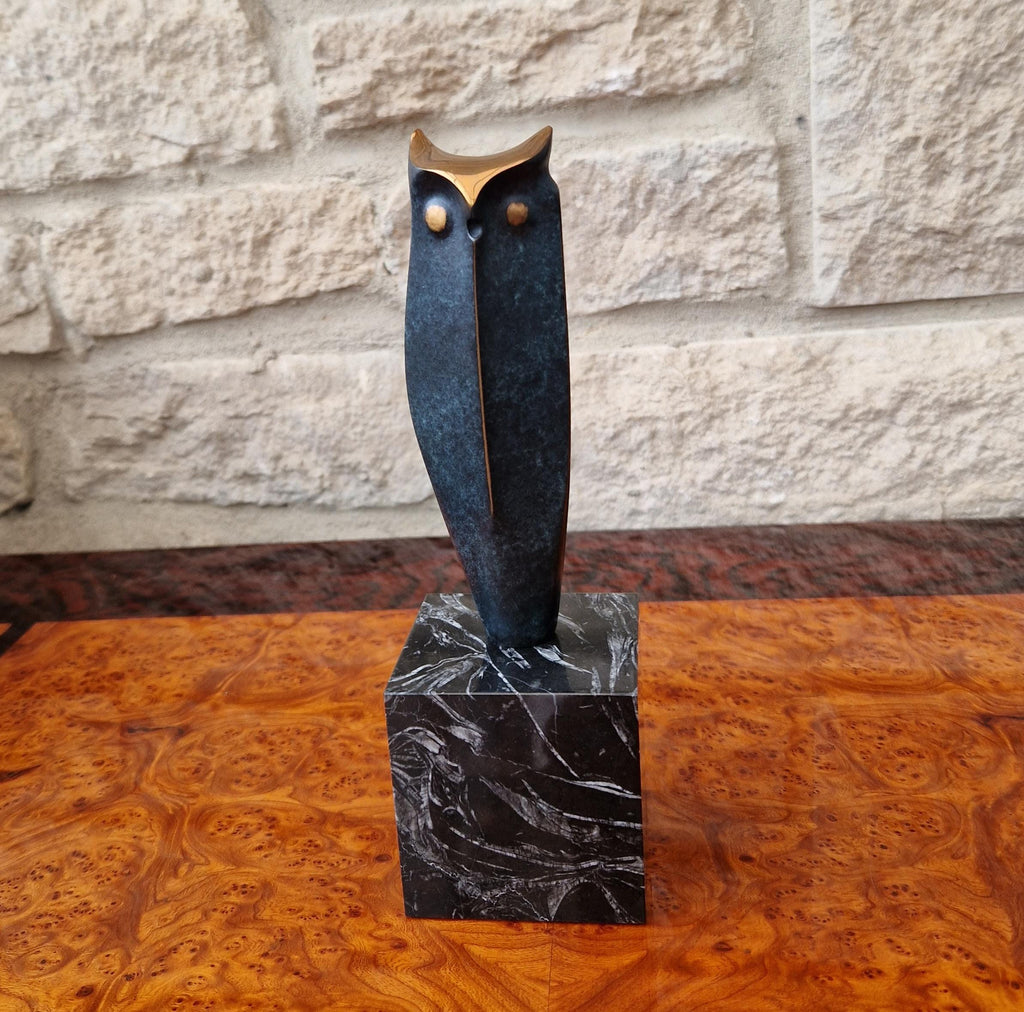 Vintage José Luis PEQUEÑO Sculpture Patinated Bronze Owl With Black Veined Italica Marble Plinth