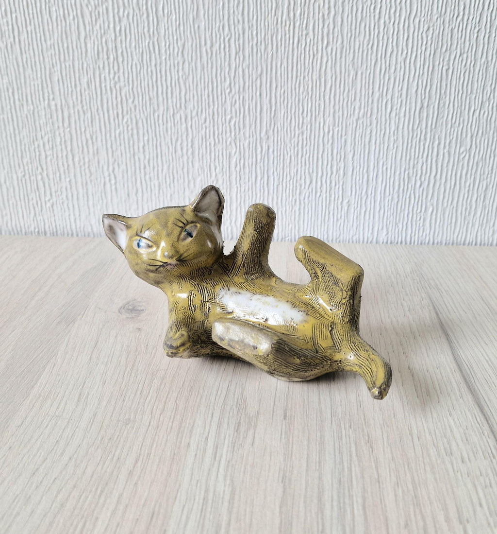 Vintage Mid-Century Upsala Ekeby Swedish Pottery Cat Figurine By Dorothy Clough 1956-67.
