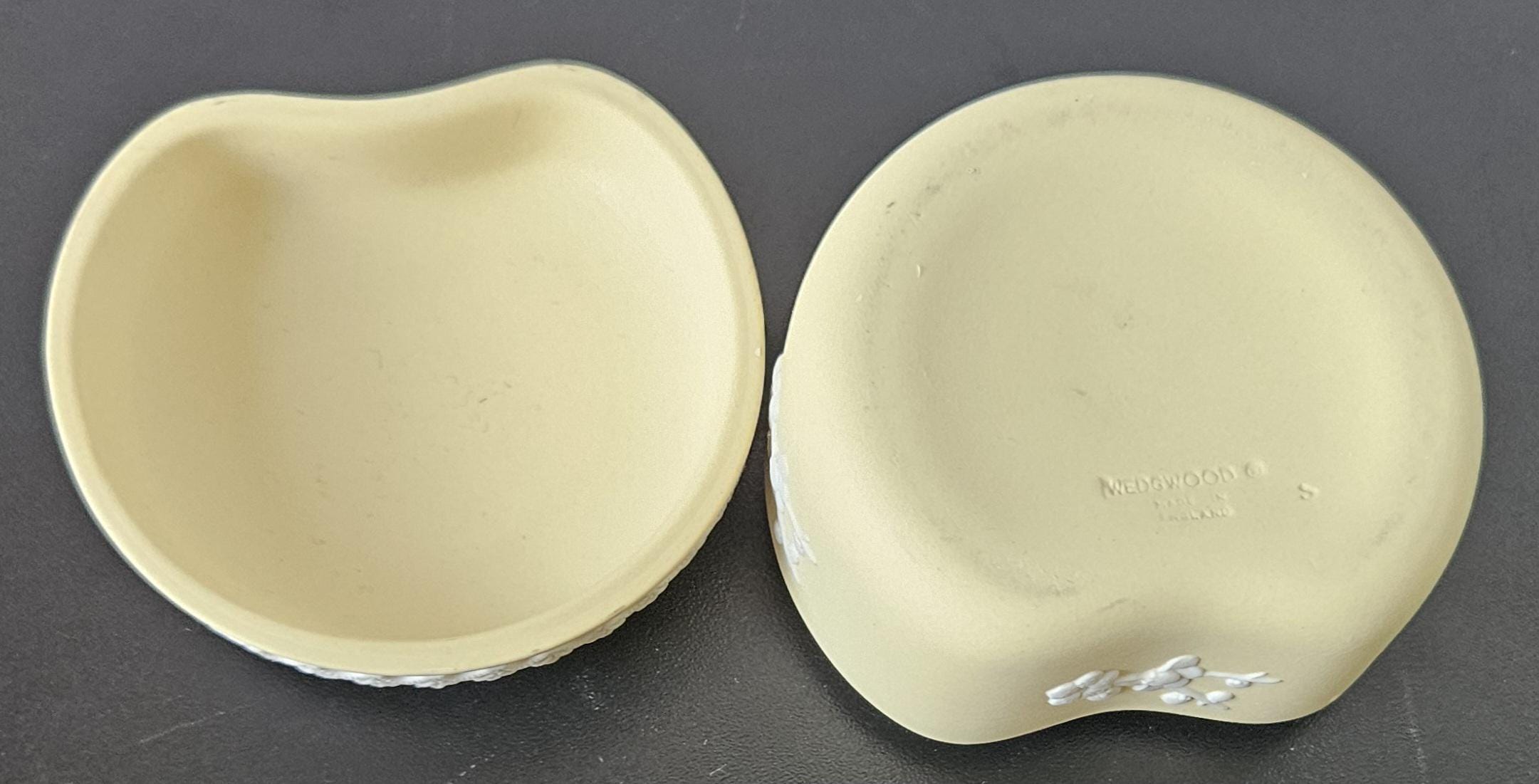 Vintage Wedgwood Jasperware Trinket Pot Yellow Prunus, Kidney Shape Made in England