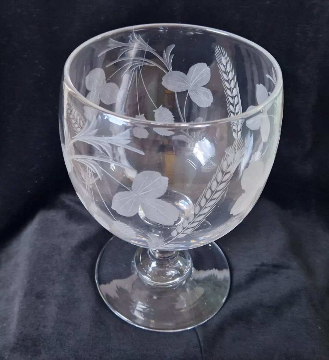 Antique Fine Engraved 19th Century Hops & Barley Enlarged Serving Rummer c1840