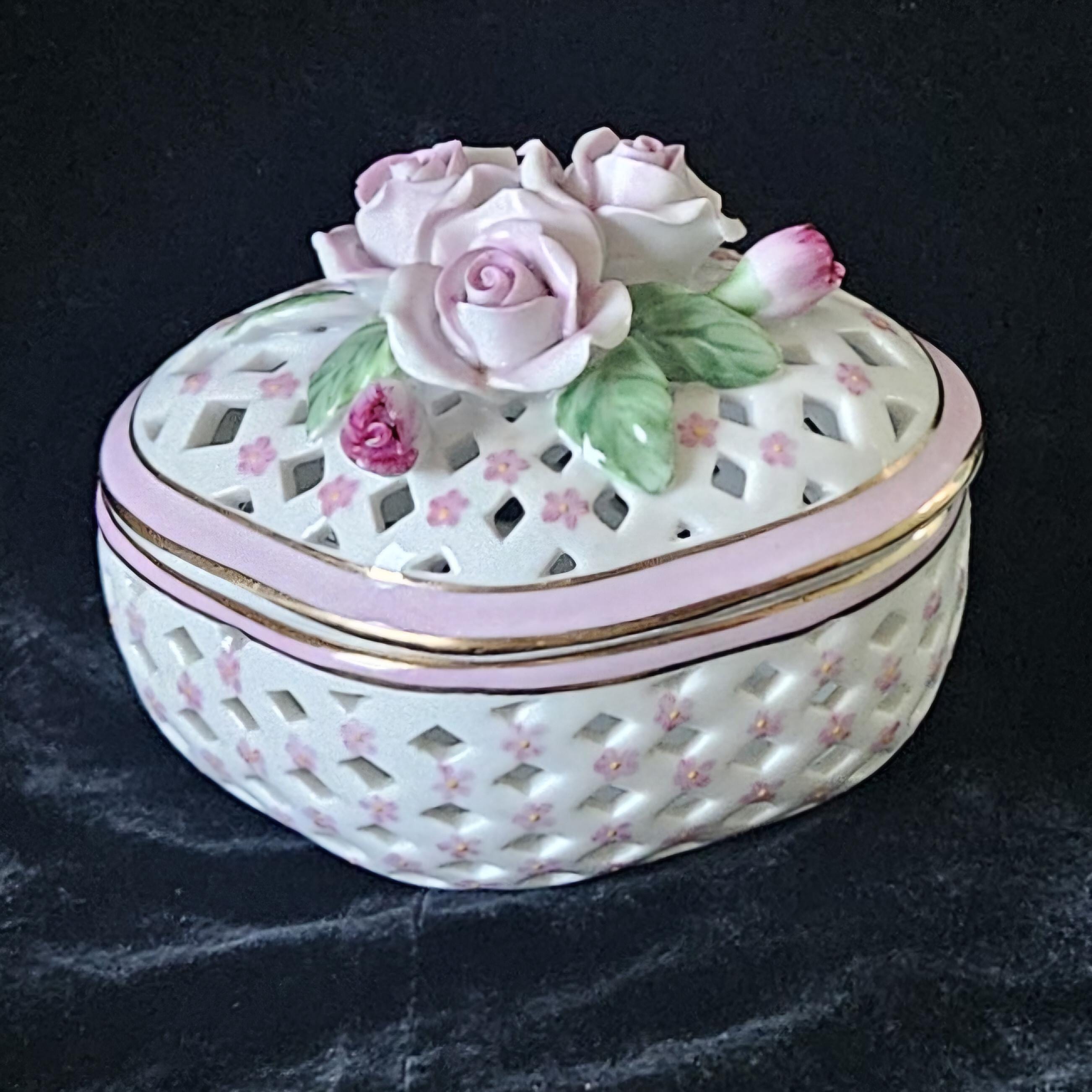Vintage Pretty Porcelain Trinket Pot Lattice With Applied Roses Past Times England