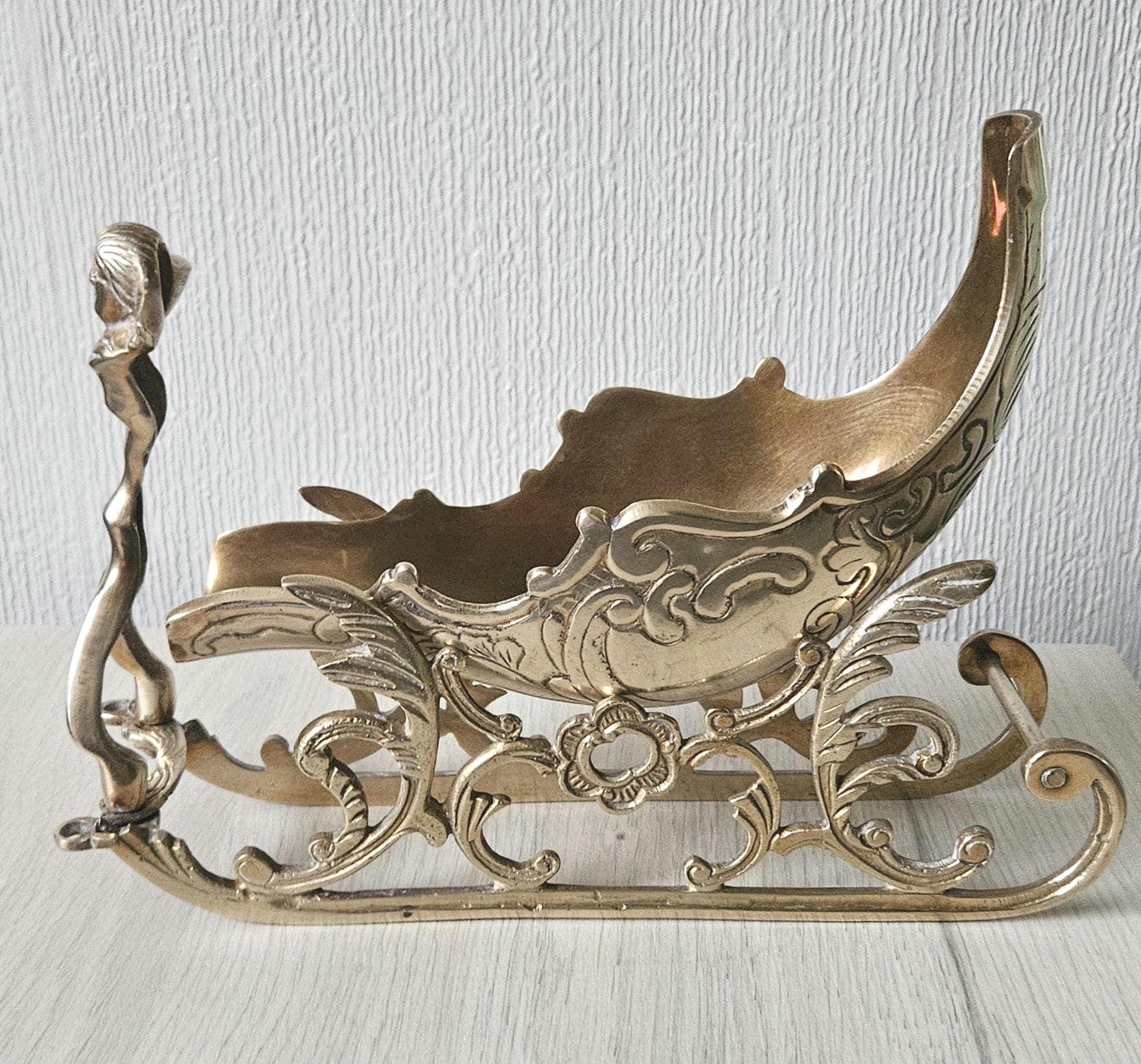 Vintage Large Solid Brass Sleigh Ornate Decorative 26 X 21cm Xmas Centrepiece Hollywood Regency