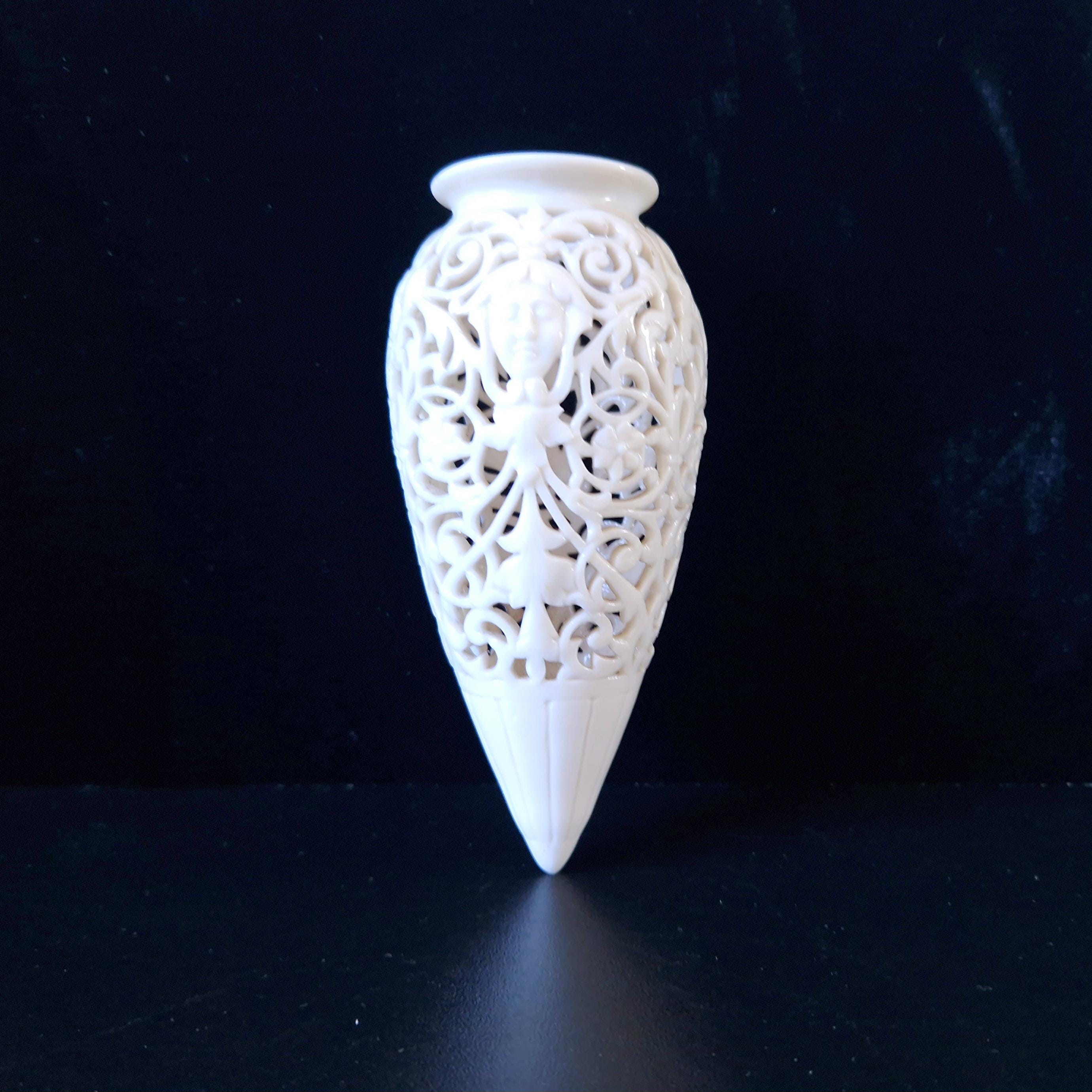Graingers Worcester Porcelain Vase: 19th Century Reticulated Spill/Posey