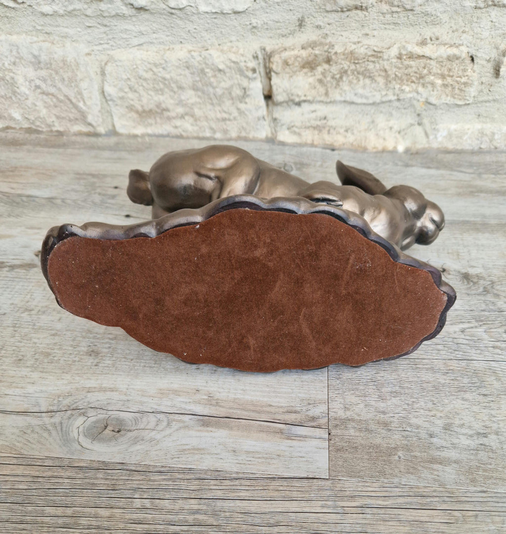 Vintage Large Resin Hare Ornament Figurine Bronze Colour 28cm across 22cm Tall 1.750 kg