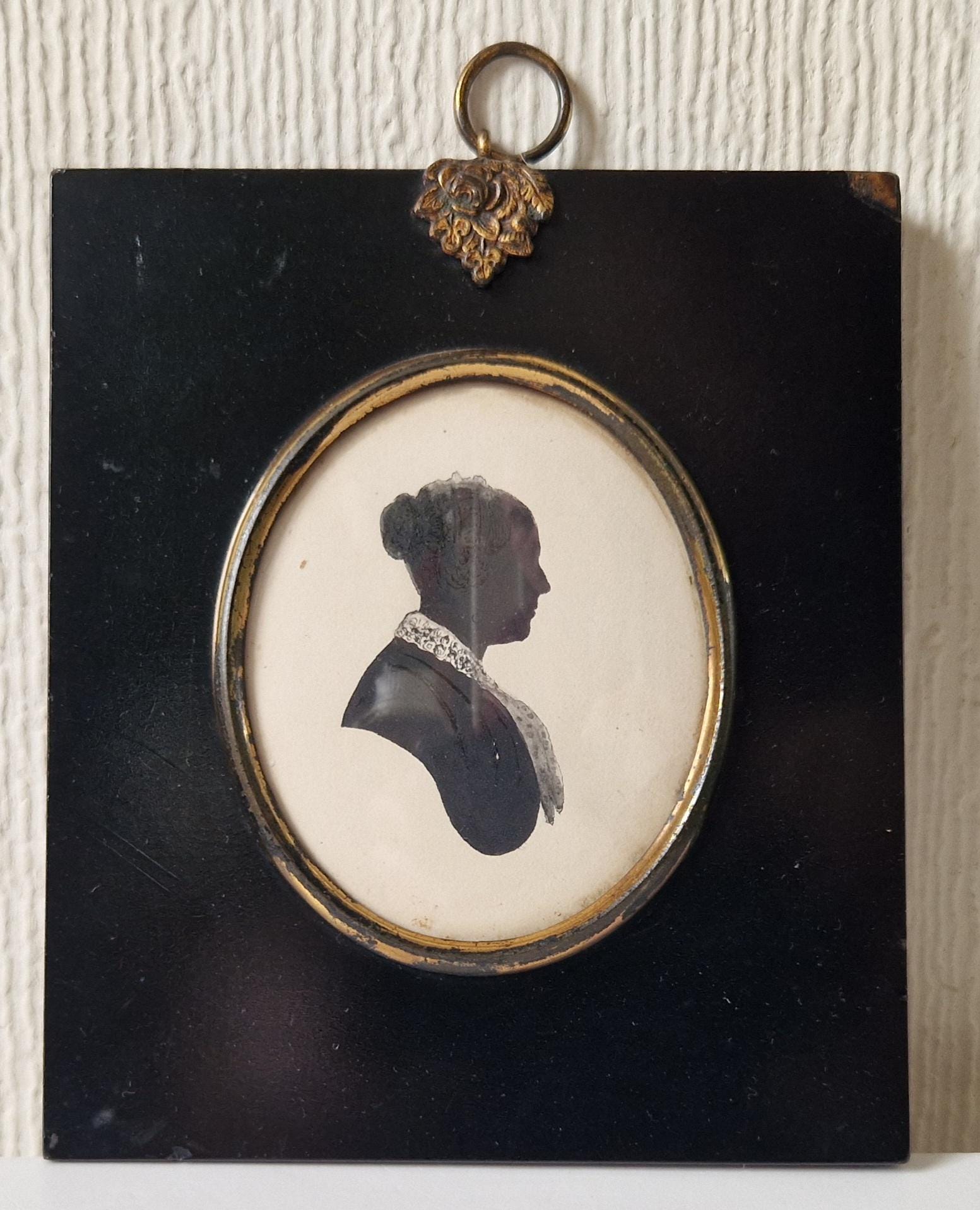 Fine Early 19th Century Silhouette 'Shade' Miniature Portrait Of A Mature Gentlewoman Framed