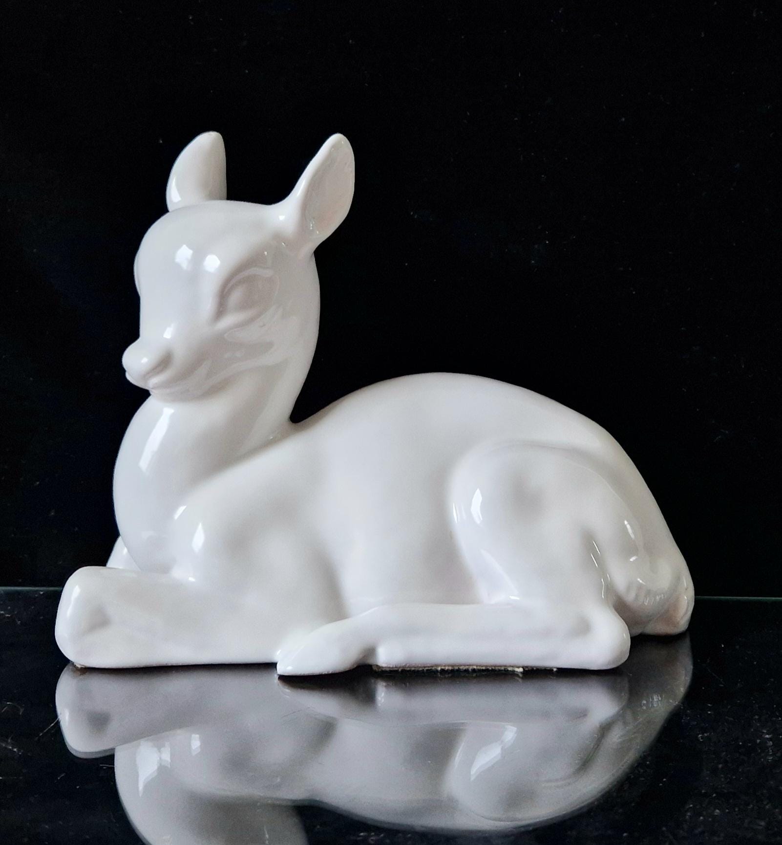 Vintage Cantagalli White Italian Ceramic Faience Recumbant Fawn Deer Figure Ornament 20cm.