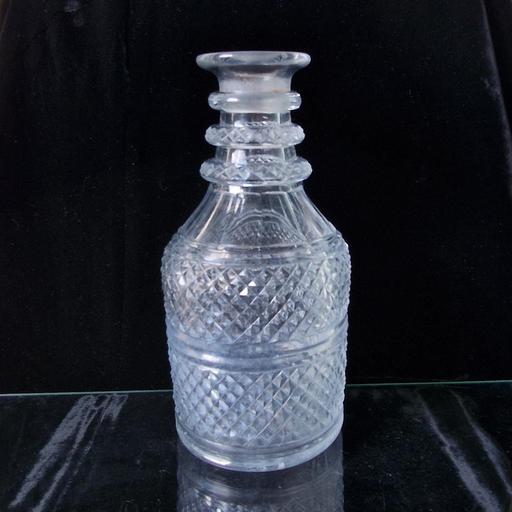 Fine Early Georgian Diamond And Stepped Cut Crystal 3 Ring Neck Spirit Decanter 22cm