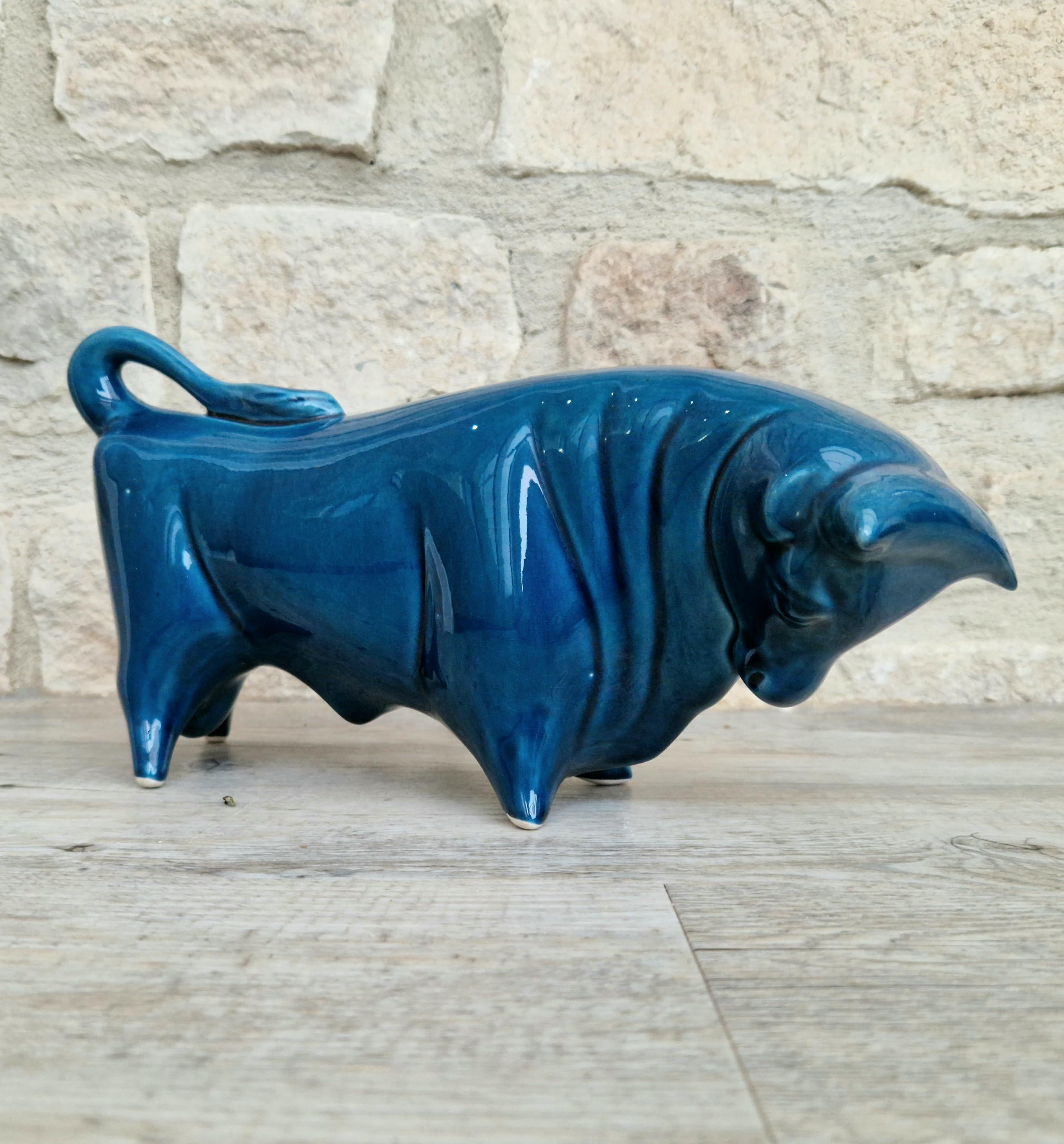 Vintage Colin Melbourne Ceramic Bull Figurine, Trentham Artware, 1950s