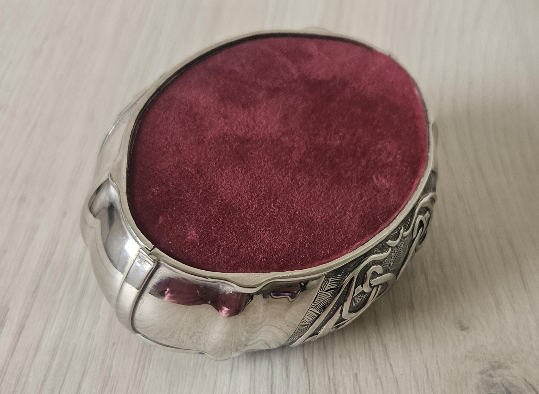 Vintage Silver Plated Trinket Box: Italian Vera Lucino, Intricate Design