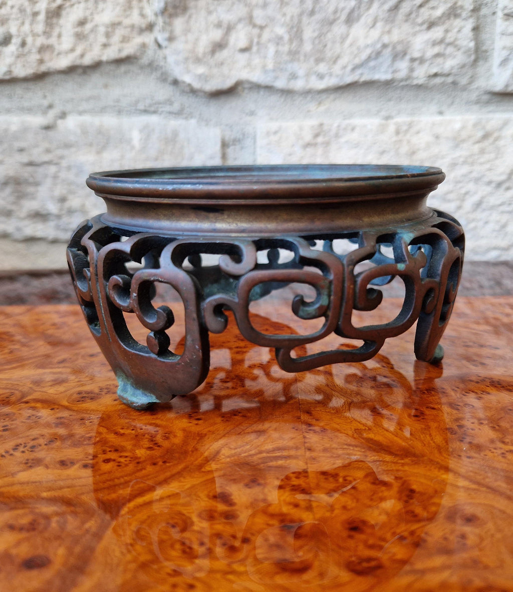 Fine Large Antique Bronze Chinoserie Pattern Openwork Tri-Footed Vase Stand 19th C.