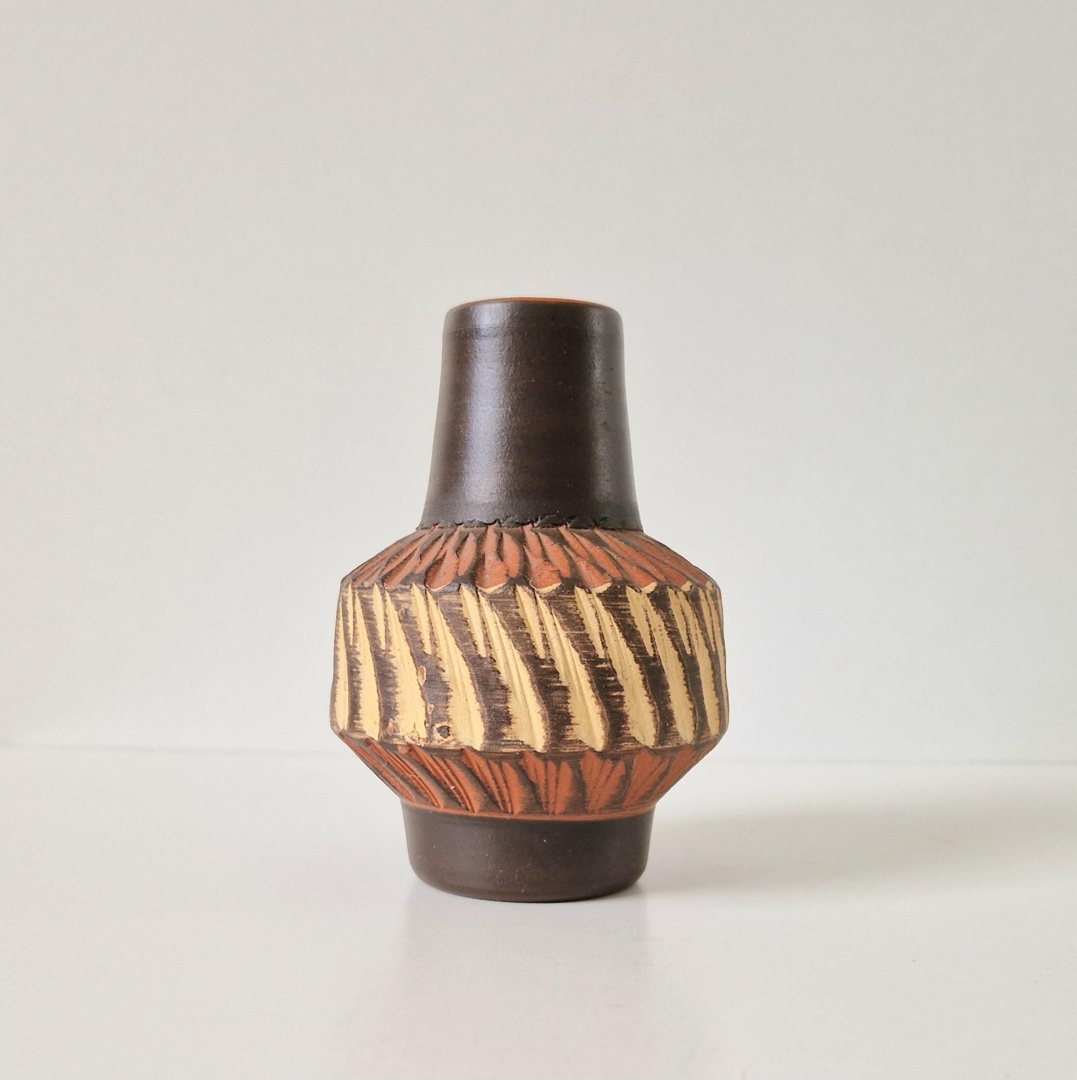 Small 1950's Mid Century Brutalist Vase Unsigned West German 10cm