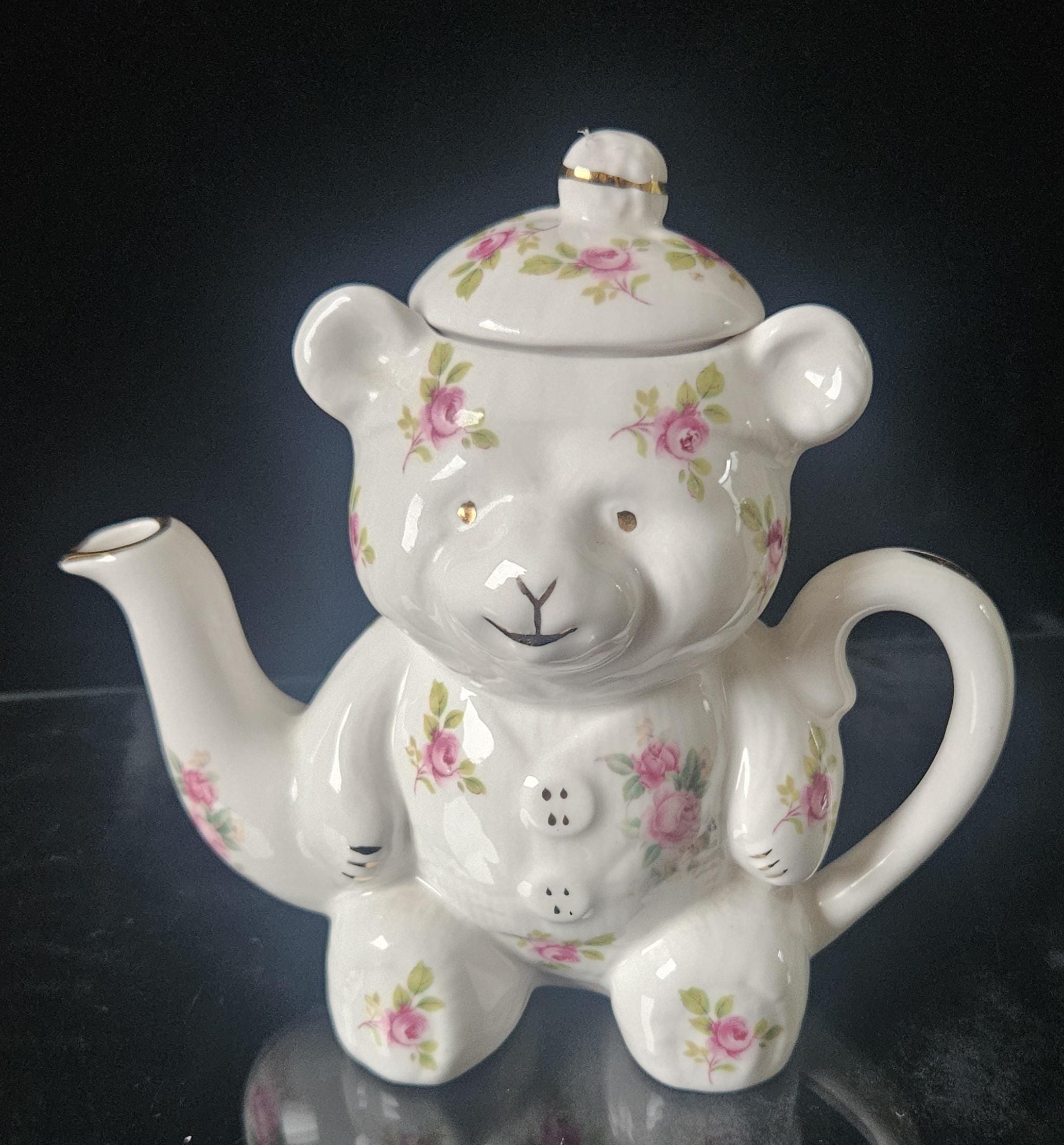 Vintage Holly Barn Teddy Bear Teapot: Fine Bone China Tea for One