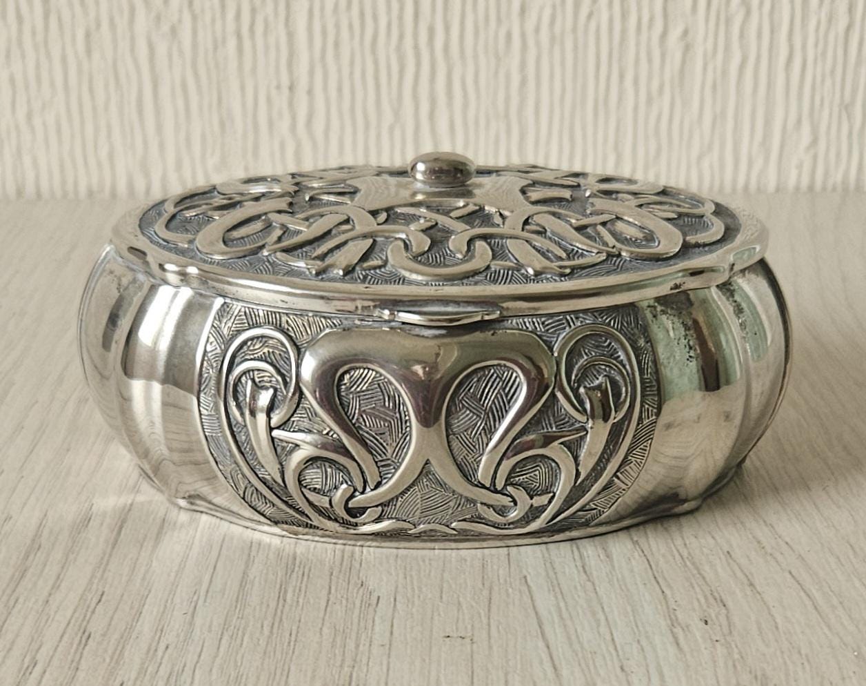 Vintage Silver Plated Trinket Box: Italian Vera Lucino, Intricate Design