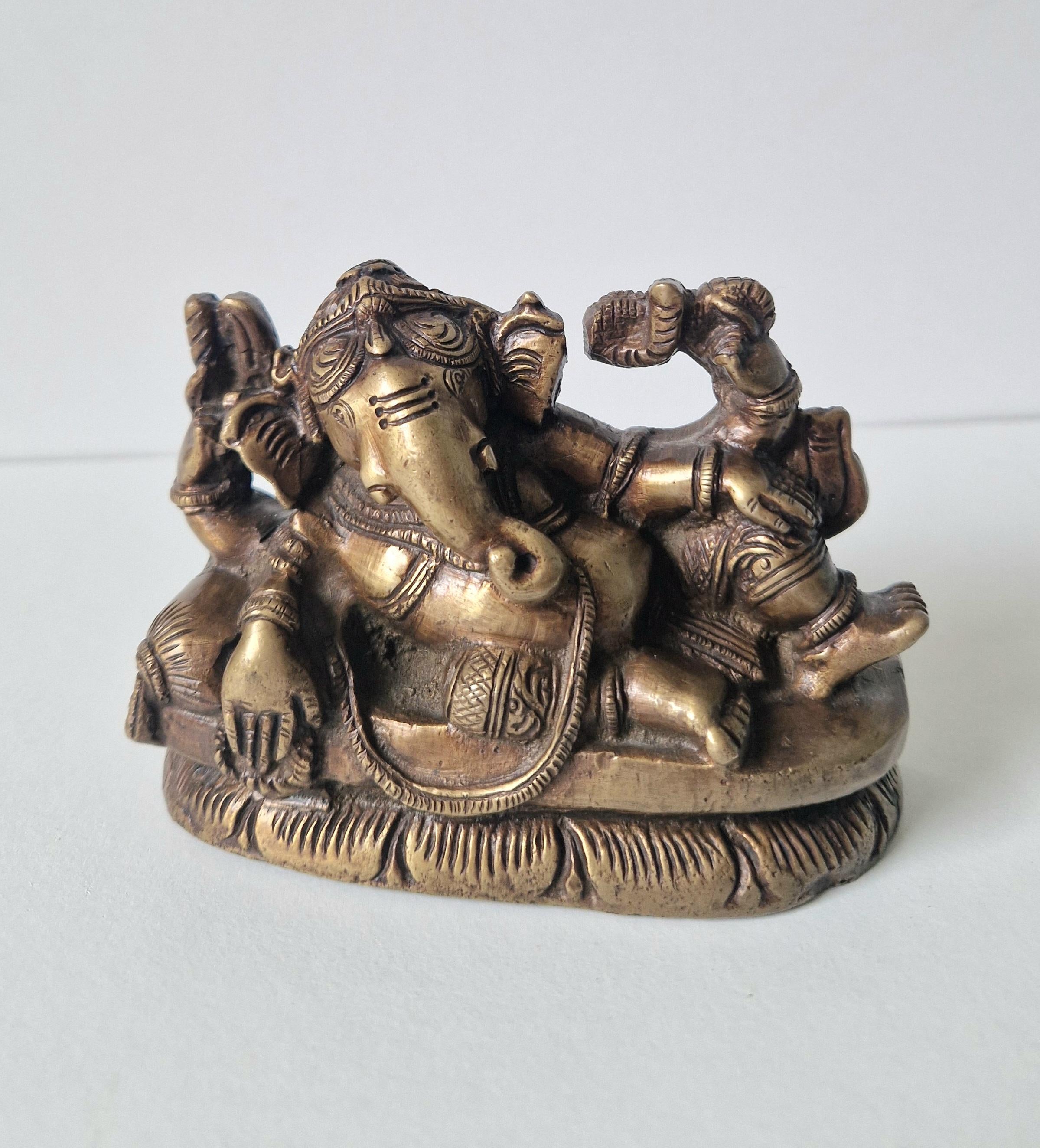 Vintage Bronze Lord Ganesh Ganesha Hindu Diety Recumbent Figure