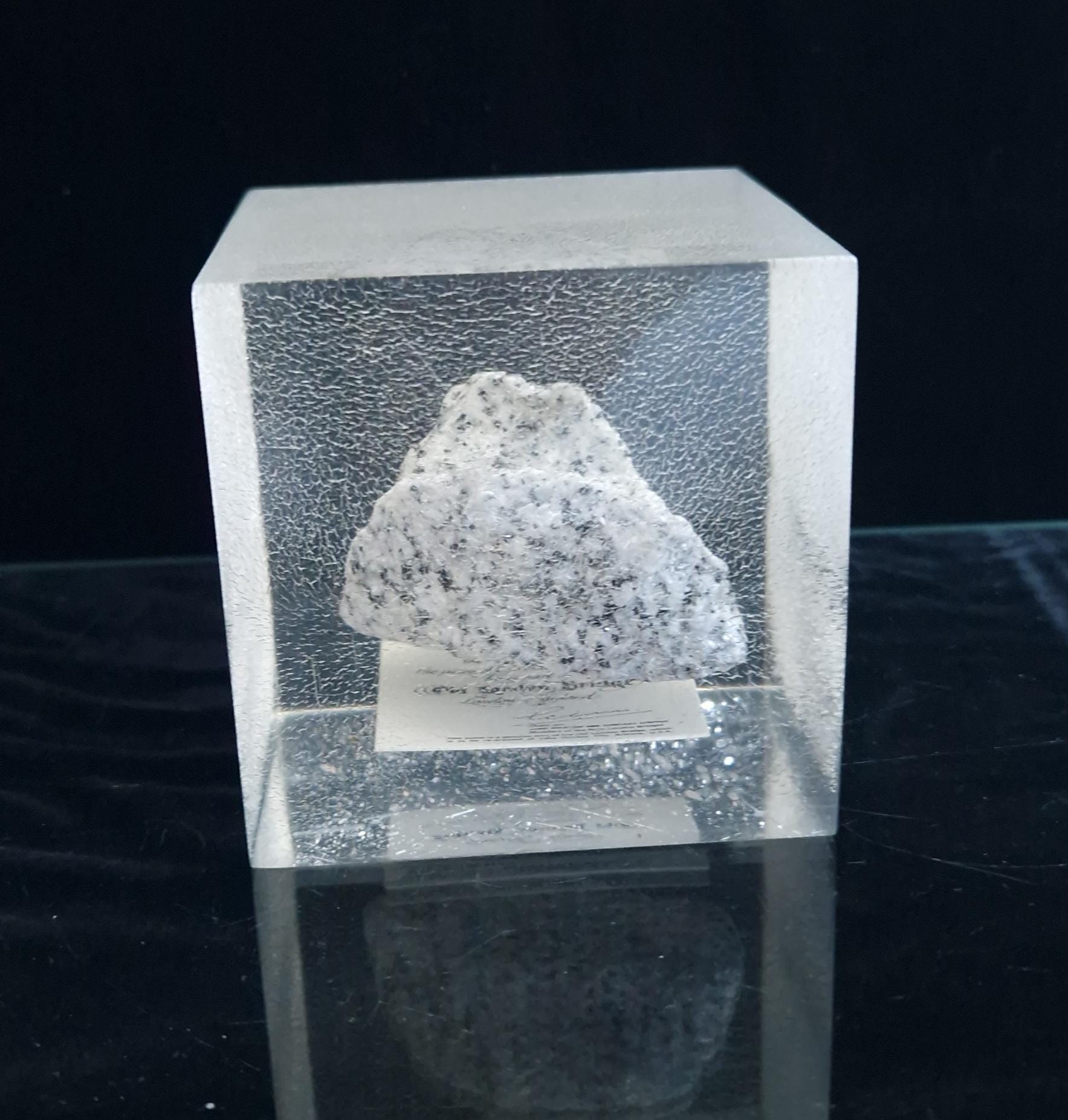 Vintage Lucite Cube Piece Of Old London Bridge Encapsulated Paperweight