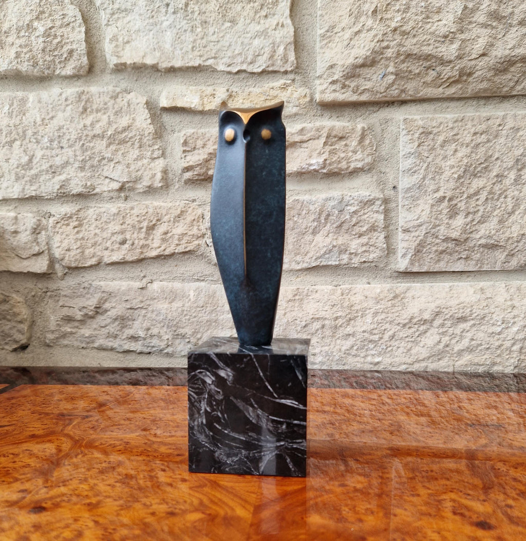 Vintage José Luis PEQUEÑO Sculpture Patinated Bronze Owl With Black Veined Italica Marble Plinth