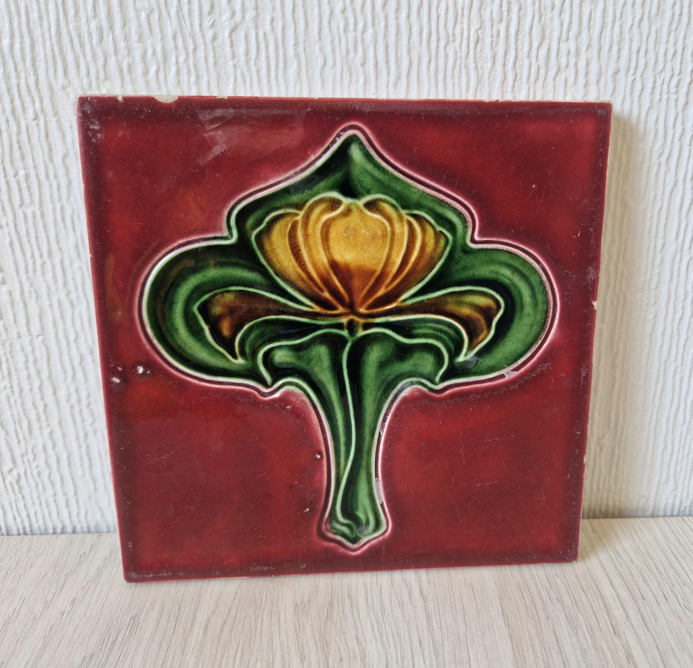 4 Art Nouveau Majolica Fireplace Tiles: Floral Antique T&R Boote, 1905