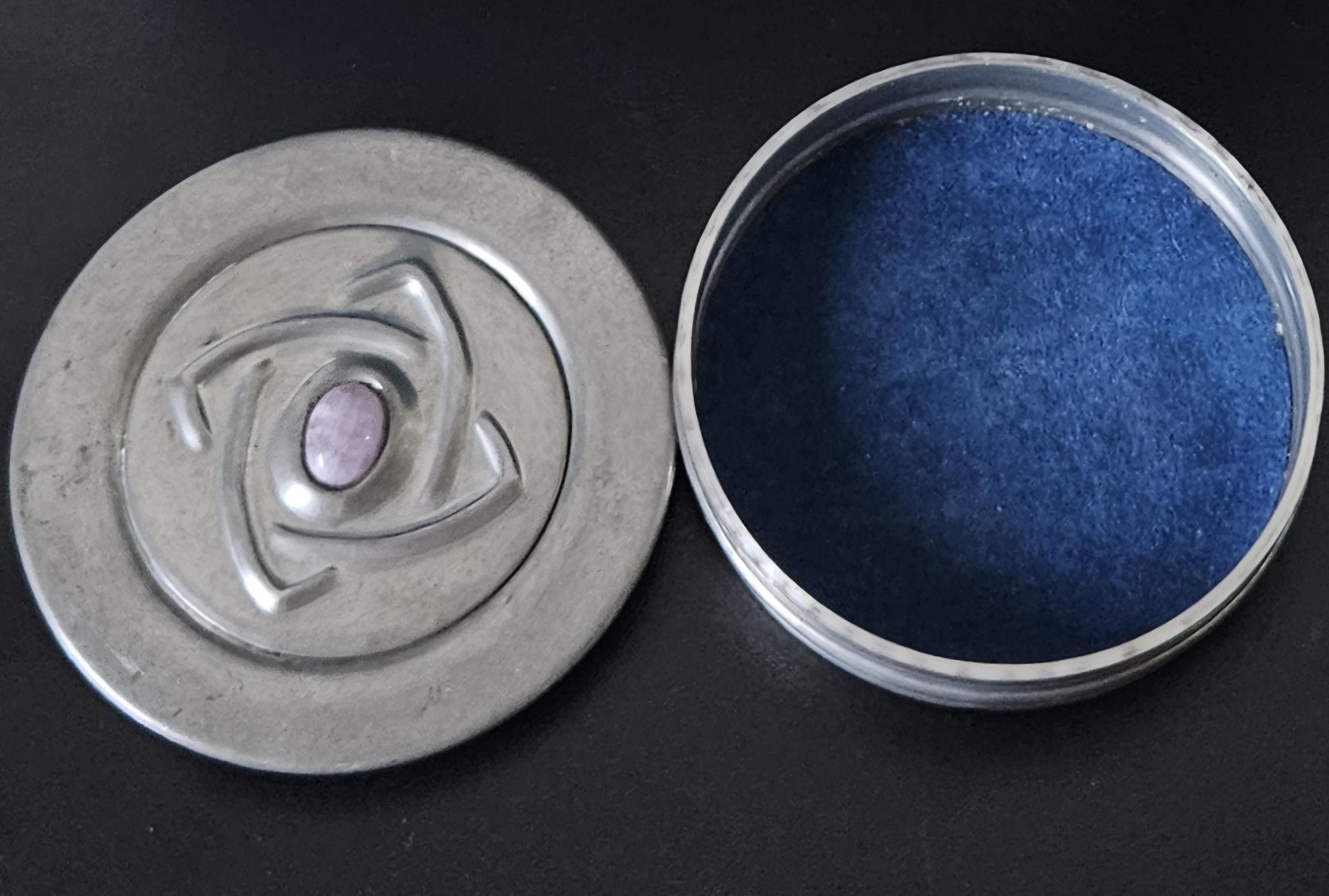 Pewter Art Nouveau Style Trinket Pot Sasha Bowles England signed .Trinket Pot polished Gemstone Inlay