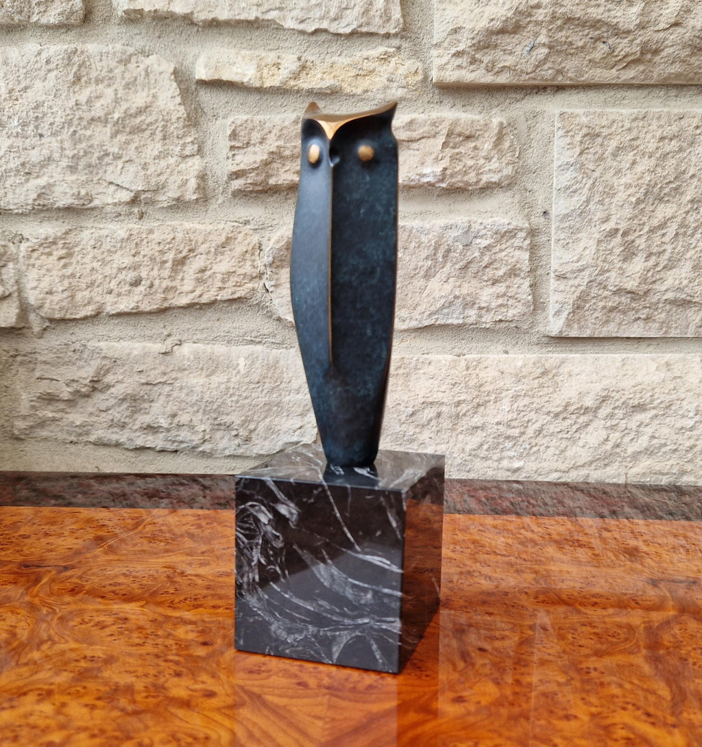 Vintage José Luis PEQUEÑO Sculpture Patinated Bronze Owl With Black Veined Italica Marble Plinth