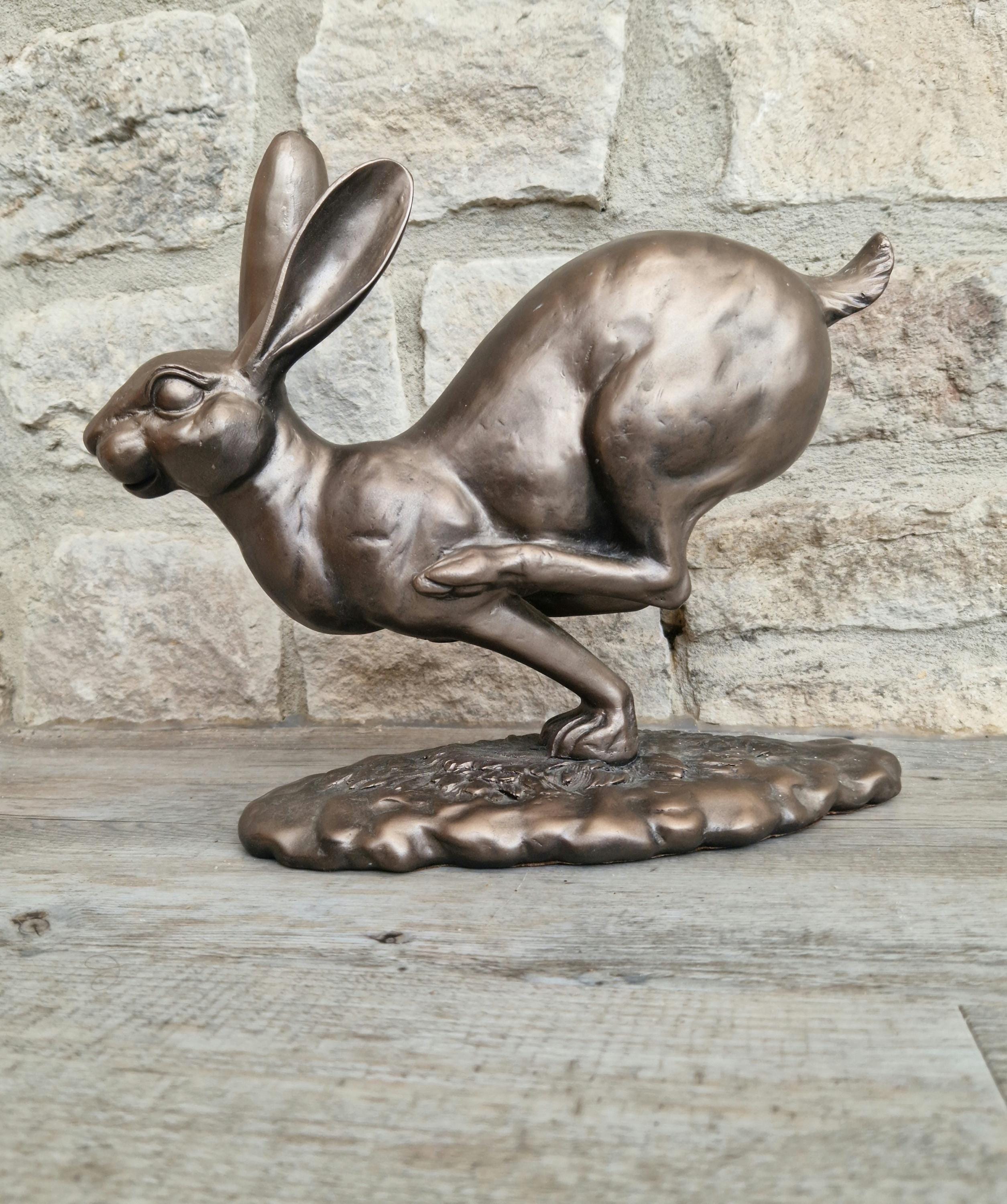 Vintage Large Resin Hare Ornament Figurine Bronze Colour 28cm across 22cm Tall 1.750 kg