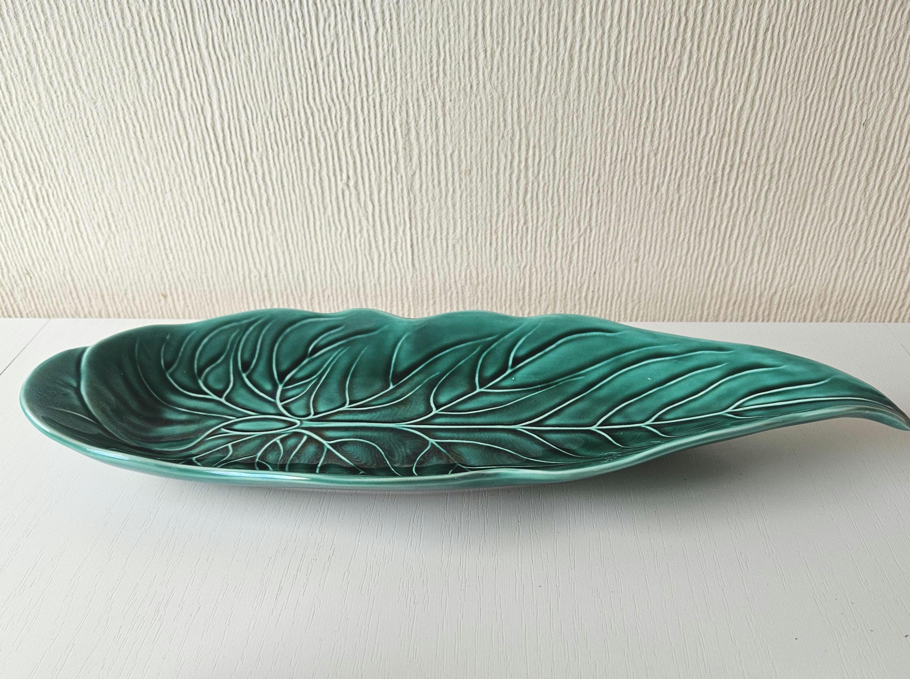 Vintage Porcelain Wedgwood England Majolica Long Leaf Plate Leaf Shaped Dish Platter Large
