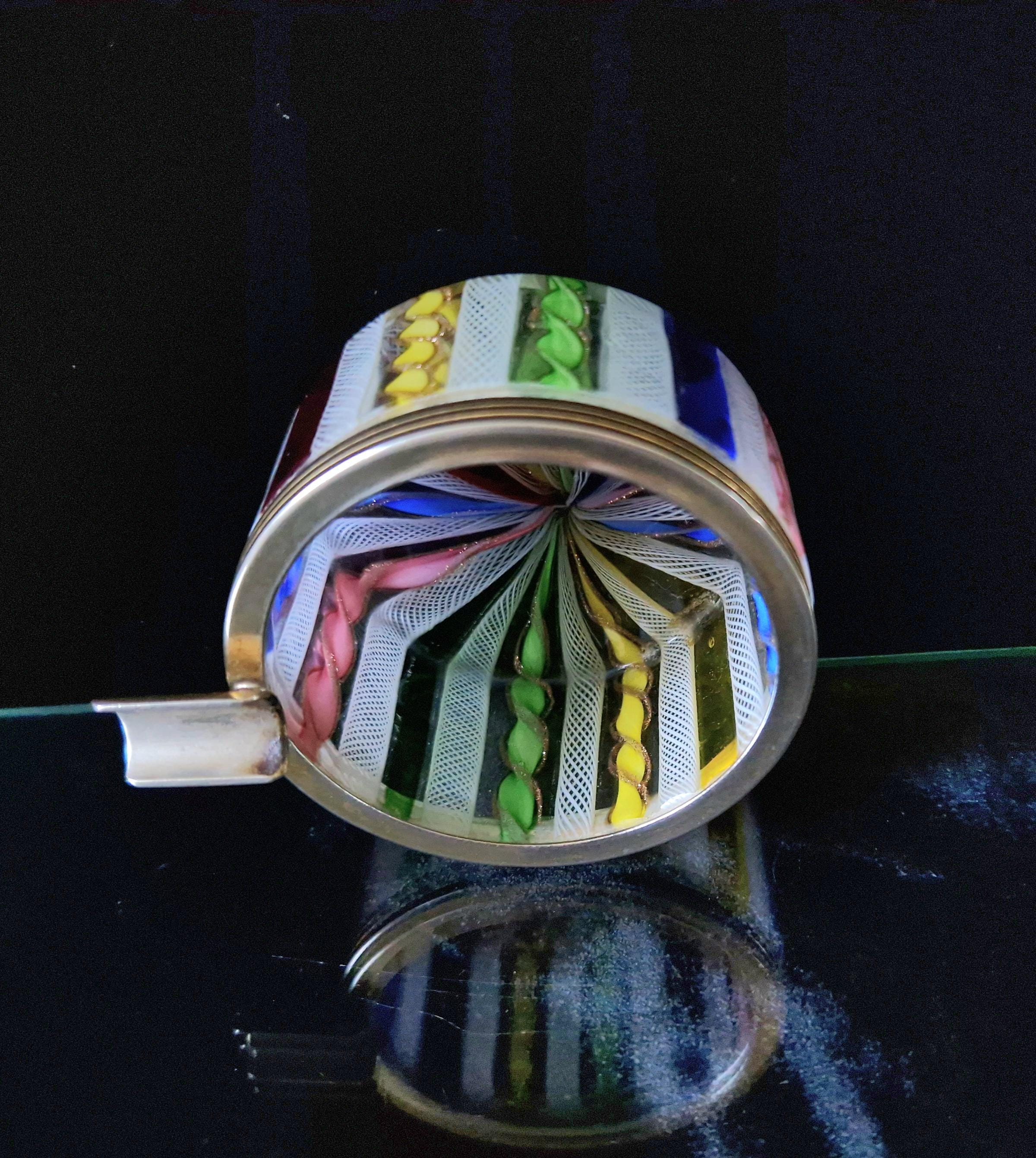 Mid Century 1960's Murano Fratelli Toso Rainbow Ribbons Italian Art Glass Ash Tray