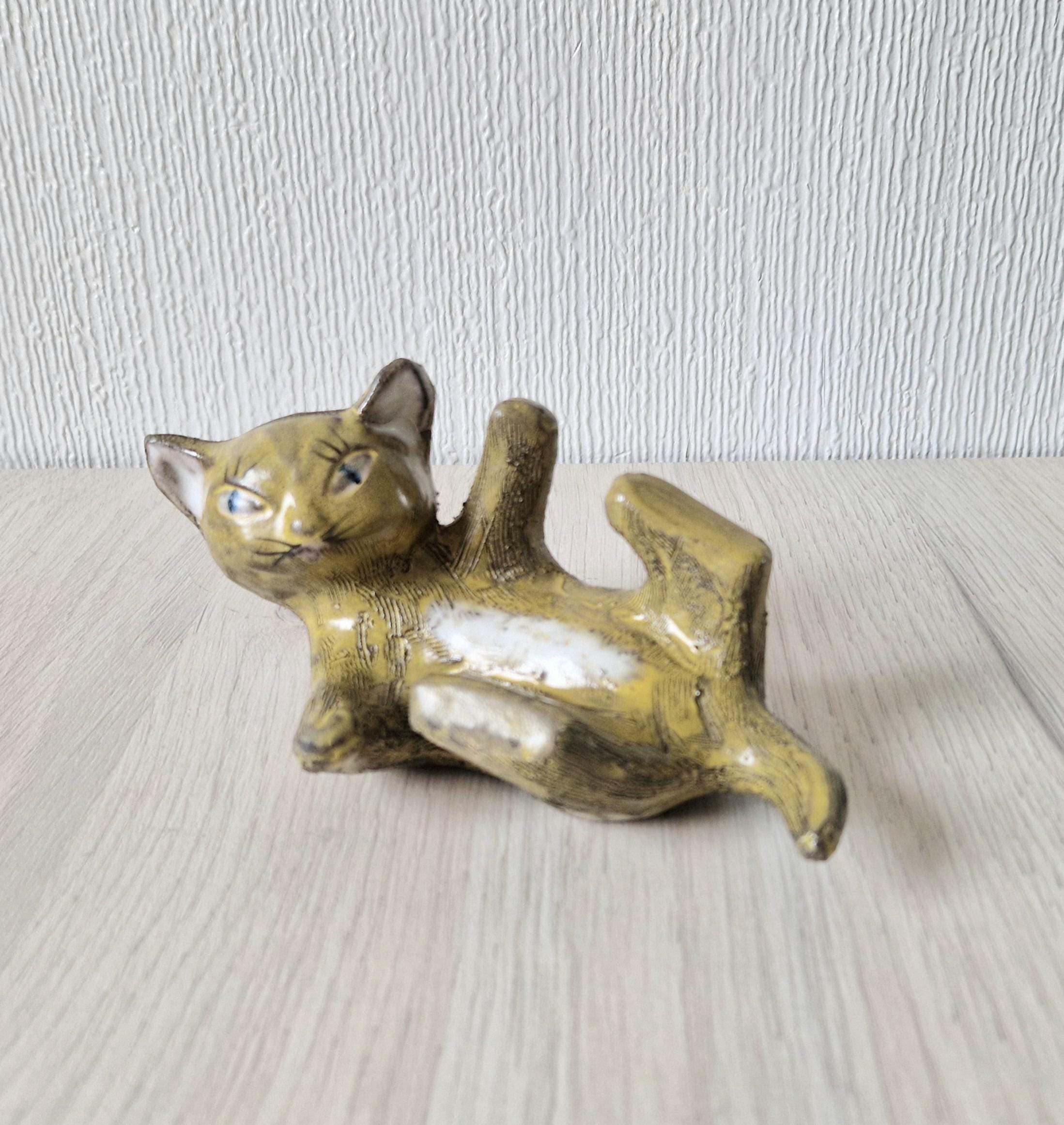Vintage Mid-Century Upsala Ekeby Swedish Pottery Cat Figurine By Dorothy Clough 1956-67.