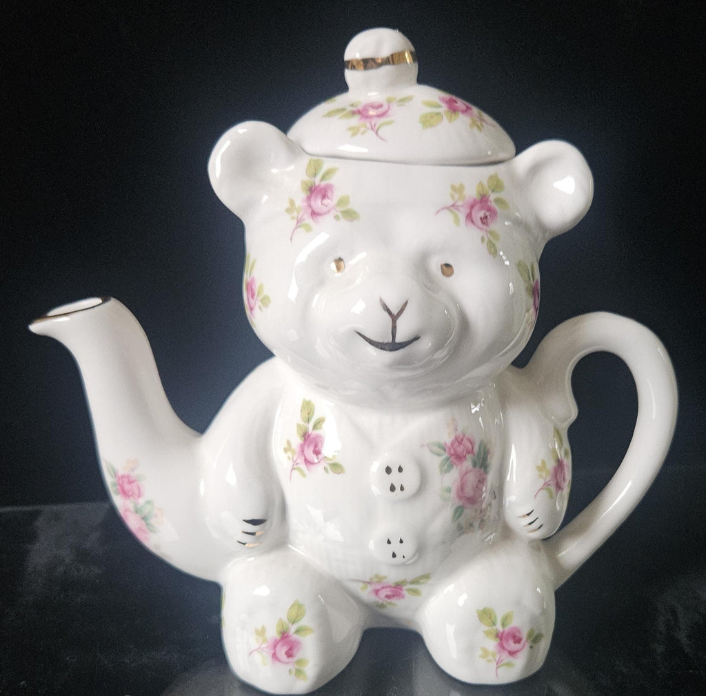 Vintage Holly Barn Teddy Bear Teapot: Fine Bone China Tea for One