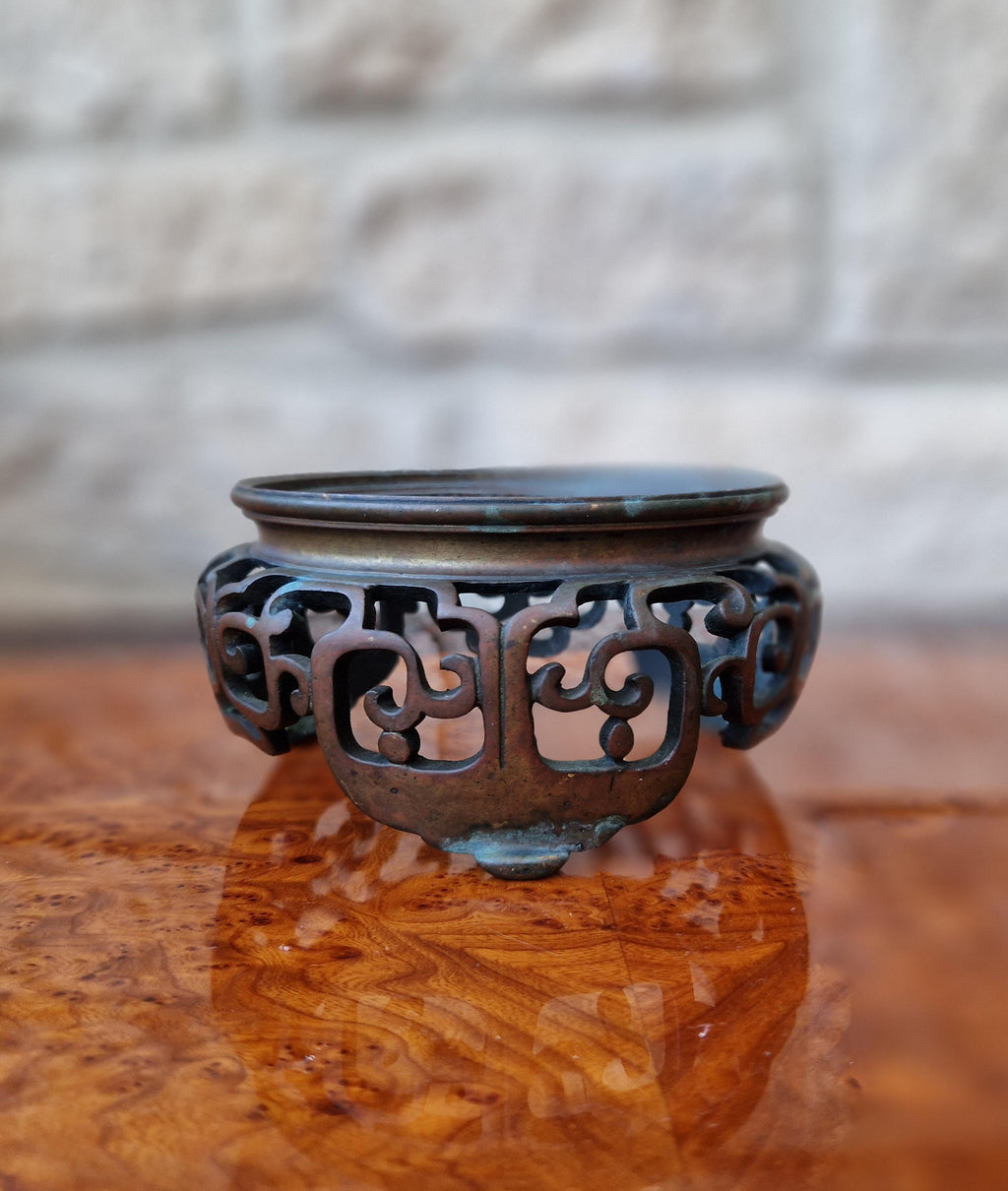 Fine Large Antique Bronze Chinoserie Pattern Openwork Tri-Footed Vase Stand 19th C.