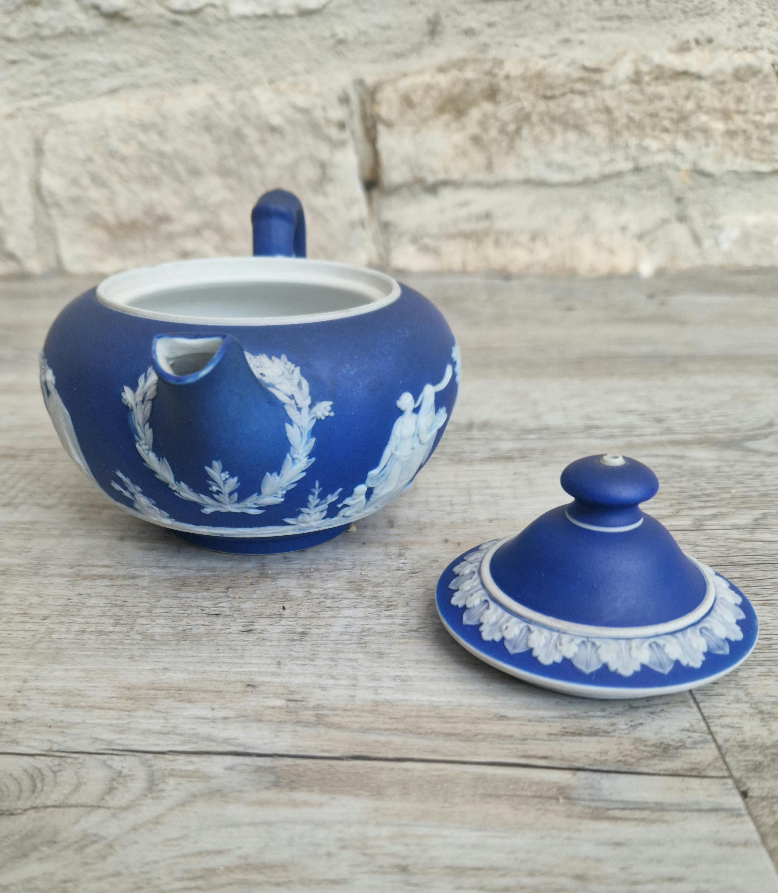 Antique Wedgwood Neoclassical Cobalt Blue Dipped Jasperware Bachelor Teapot Rare Size