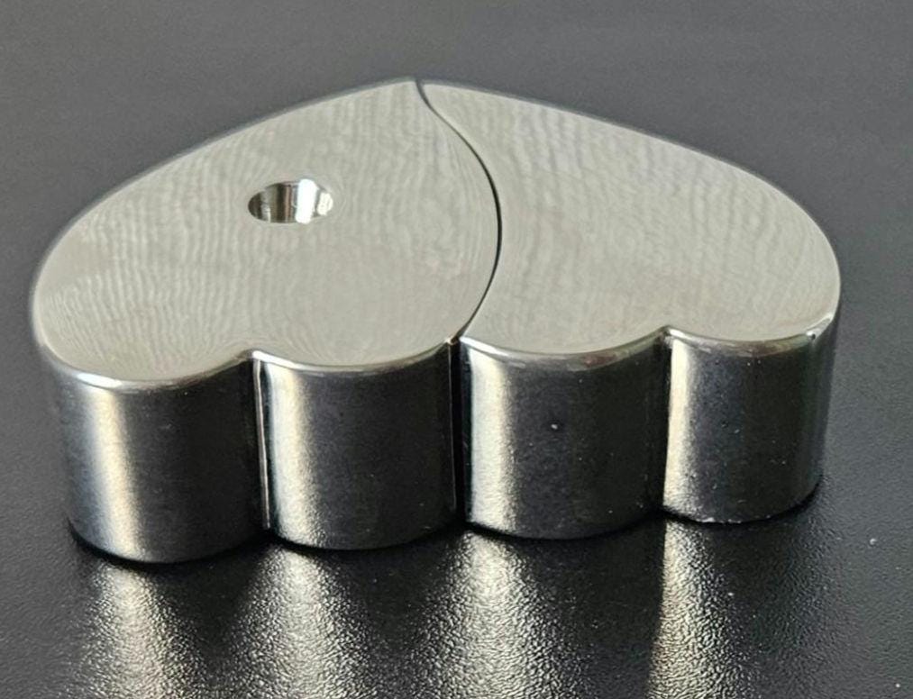 Vintage Silver Plated Heart Pen Holder and Paperweight Heavy Quality 318 grams