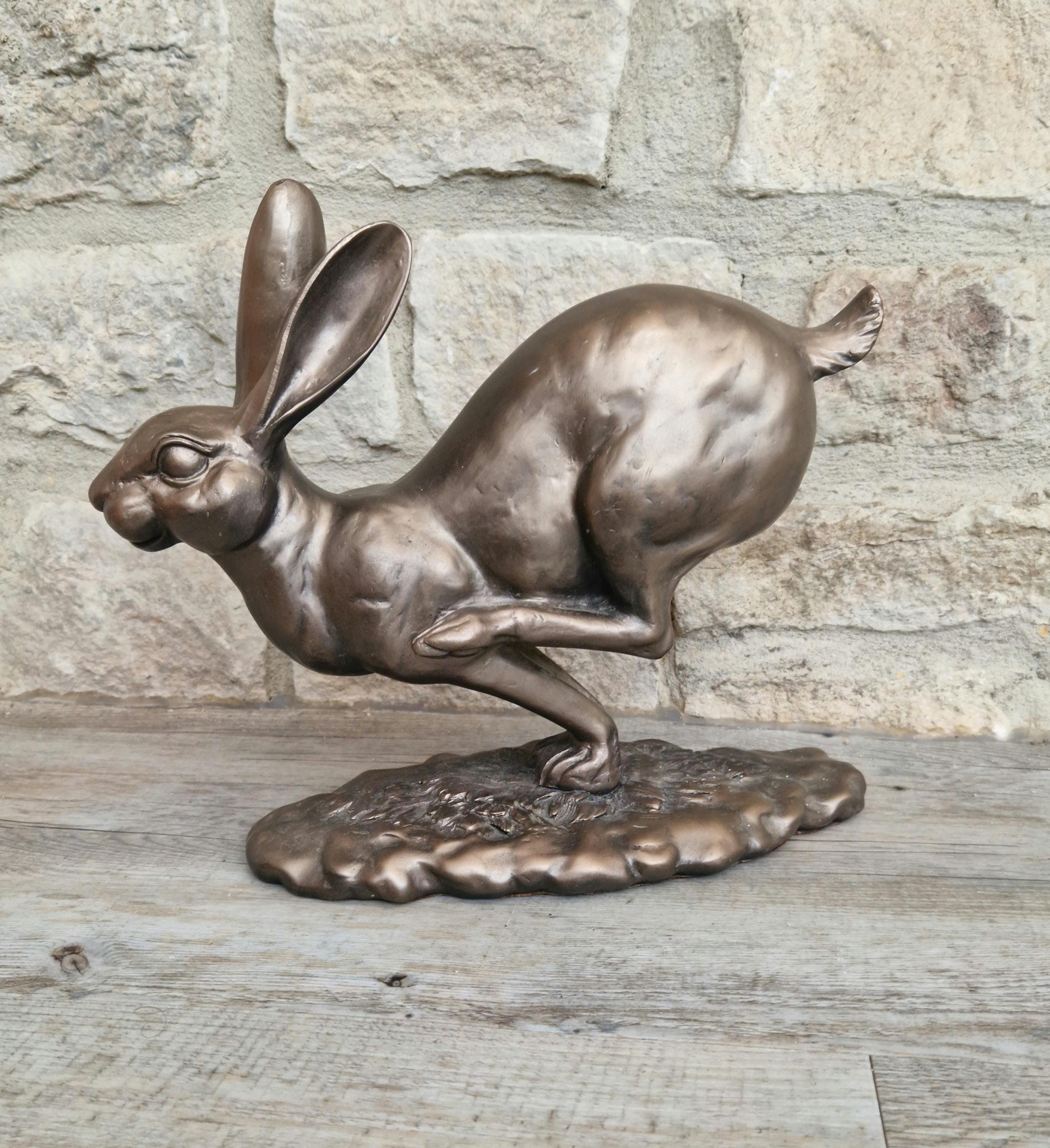 Vintage Large Resin Hare Ornament Figurine Bronze Colour 28cm across 22cm Tall 1.750 kg